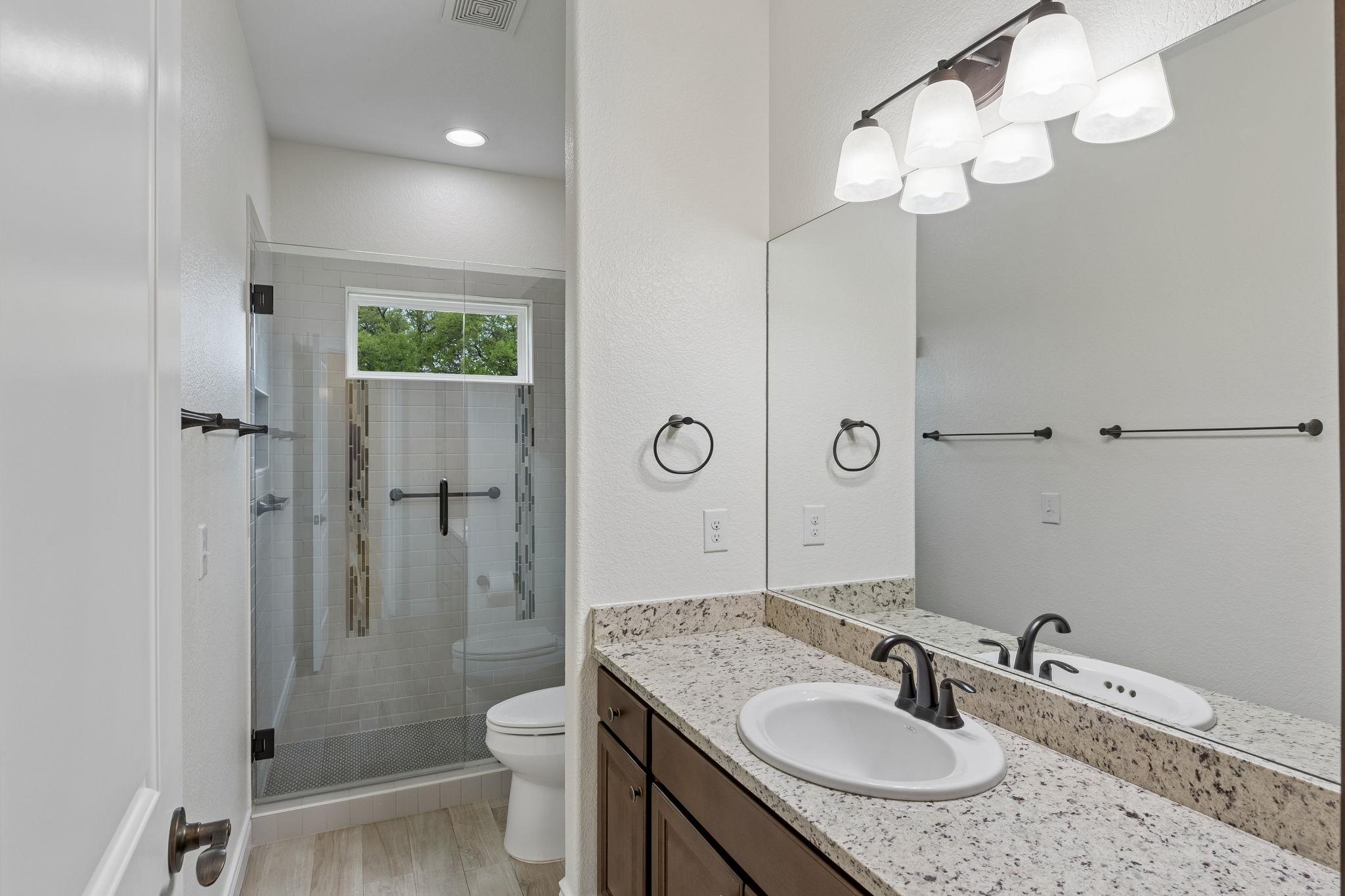 824 Sun Ray, Horseshoe Bay, TX 78657