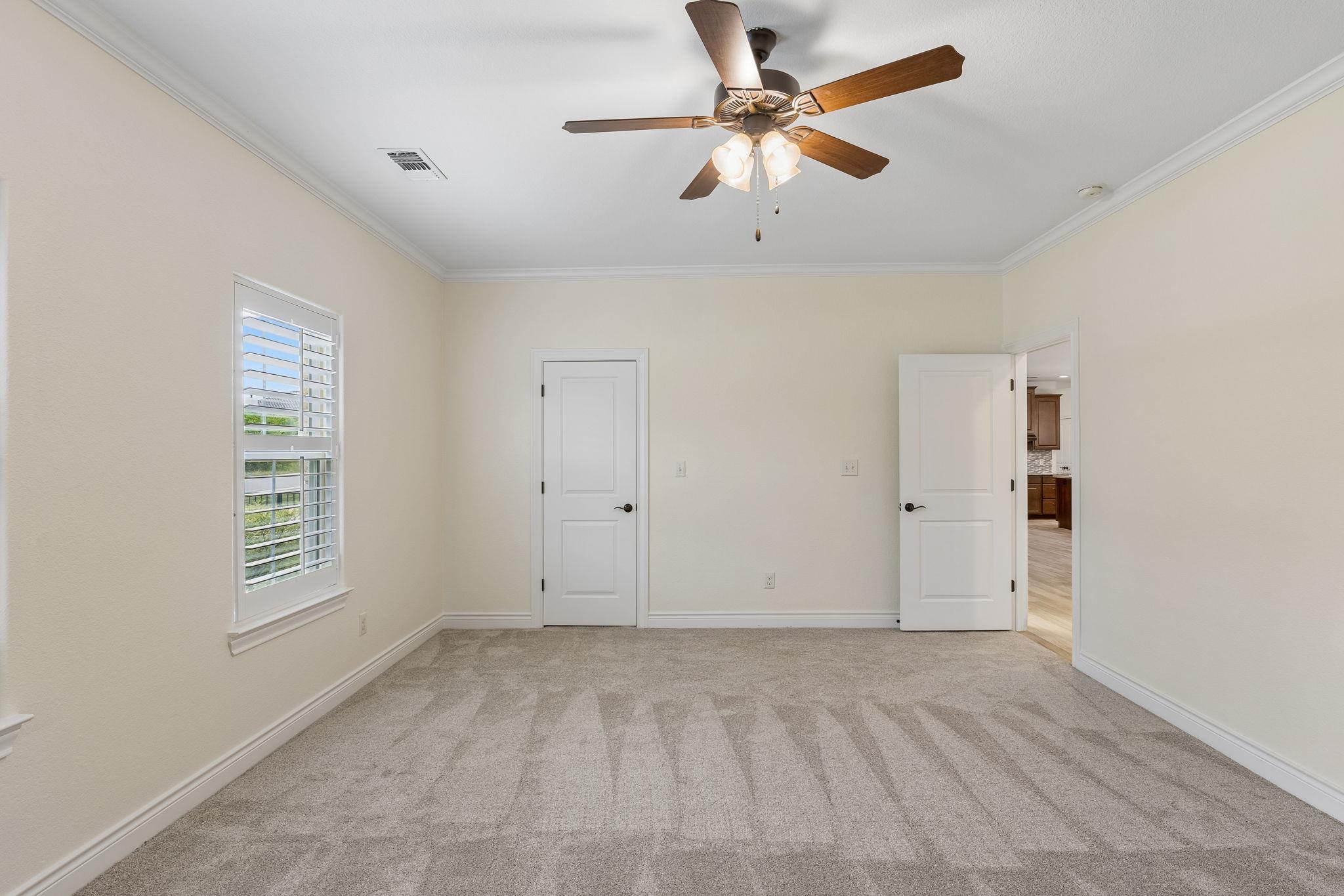 824 Sun Ray, Horseshoe Bay, TX 78657