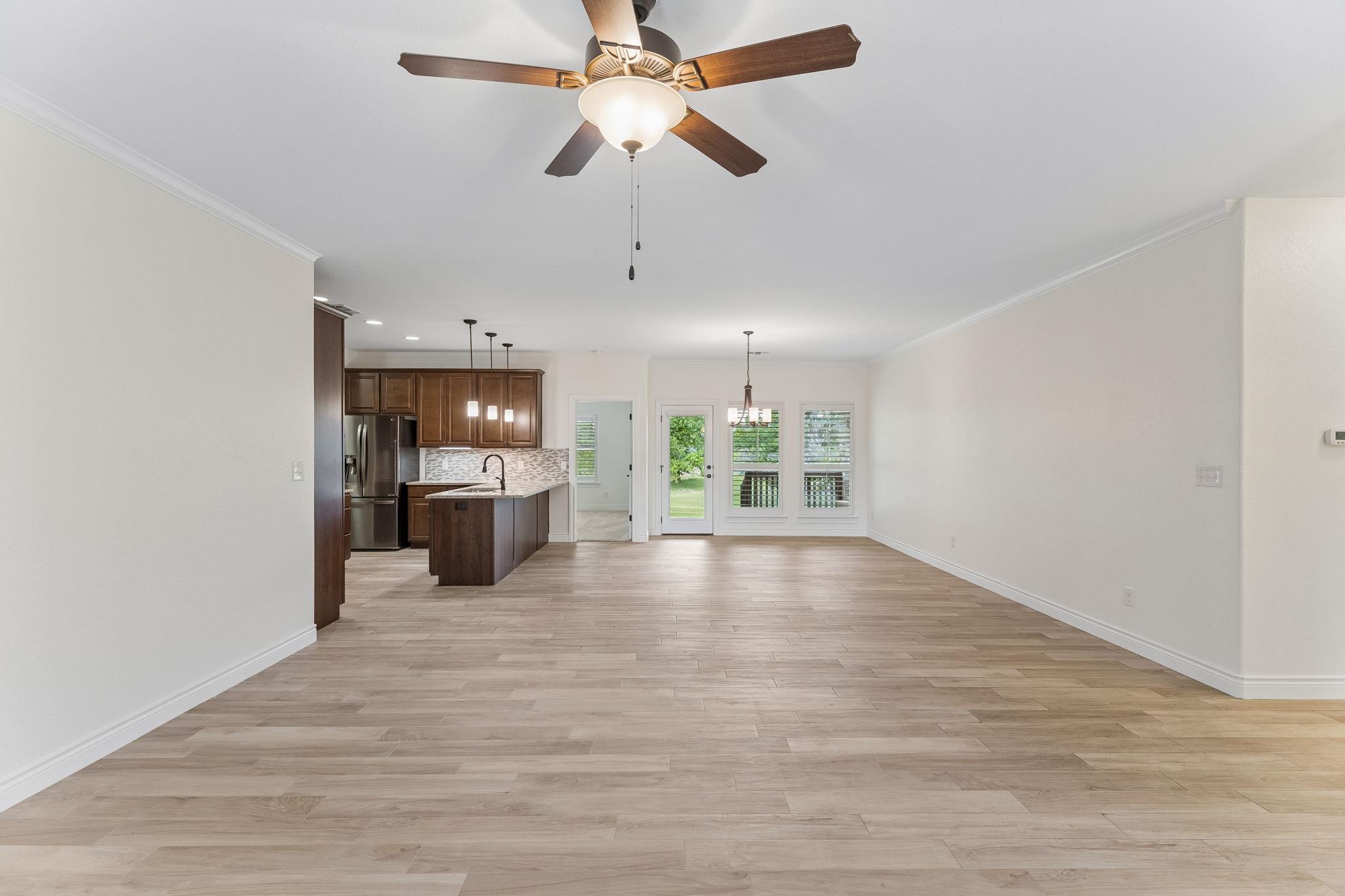 824 Sun Ray, Horseshoe Bay, TX 78657