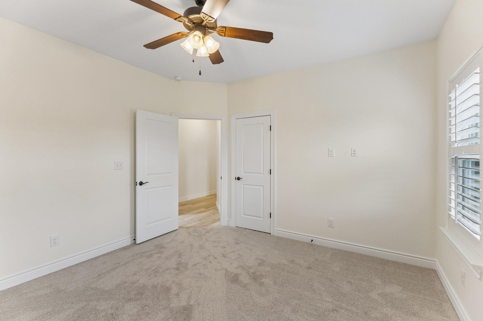 824 Sun Ray, Horseshoe Bay, TX 78657