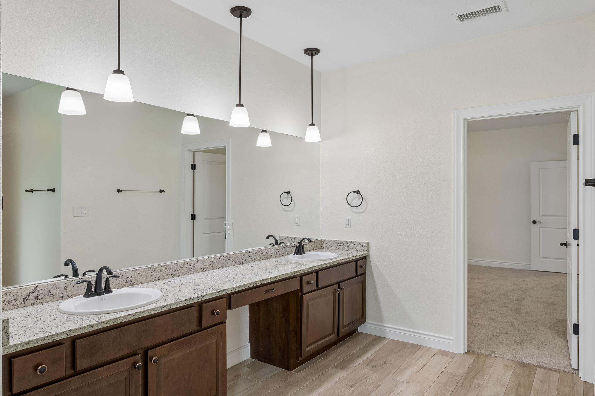 824 Sun Ray, Horseshoe Bay, TX 78657