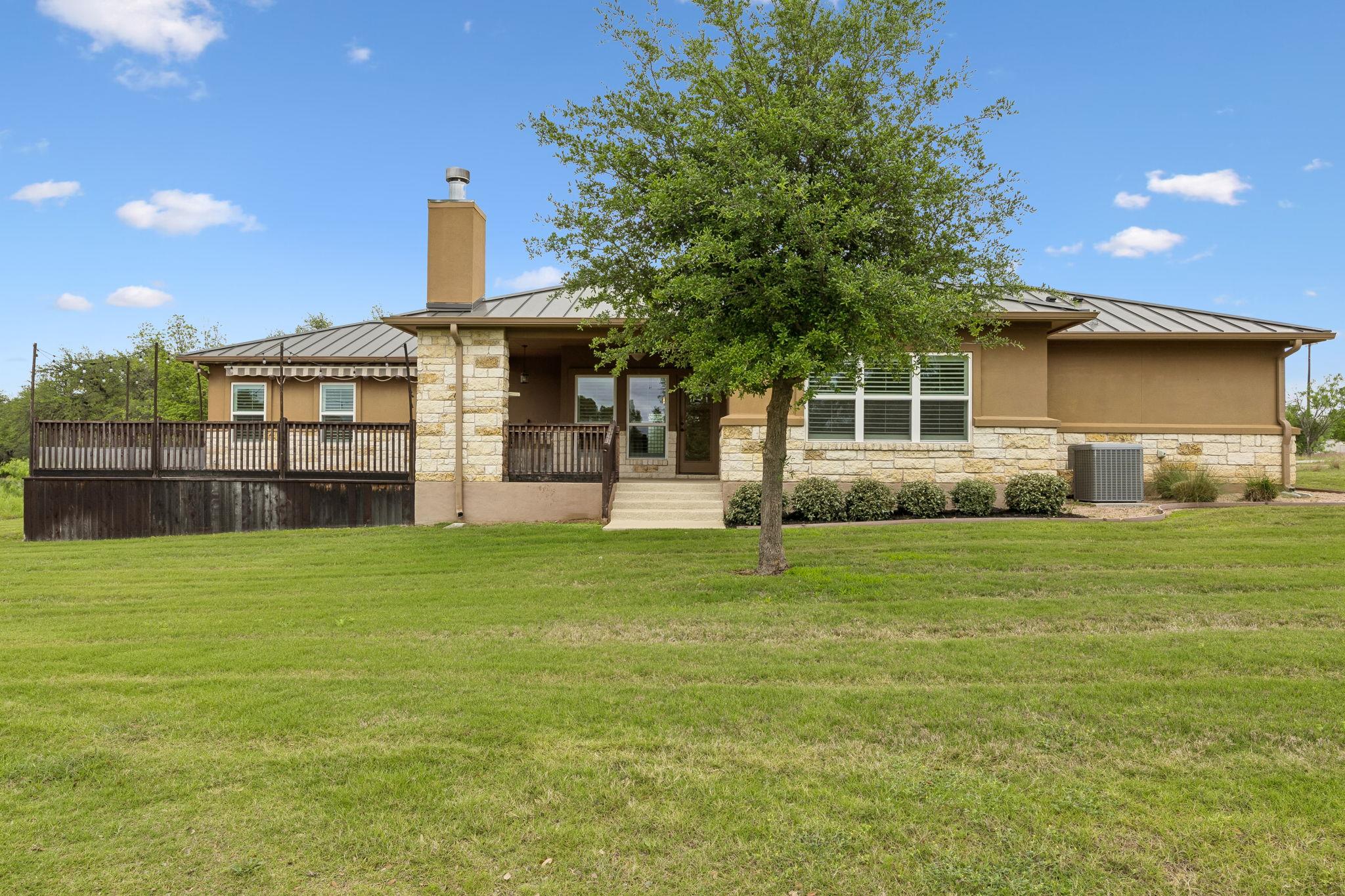 824 Sun Ray, Horseshoe Bay, TX 78657