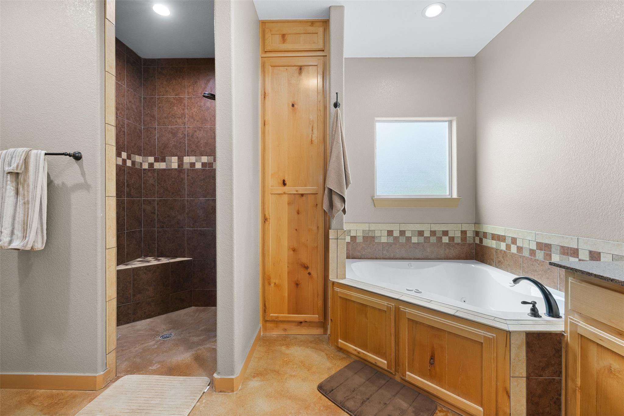 544 County Road 116A, Burnet, TX 78611