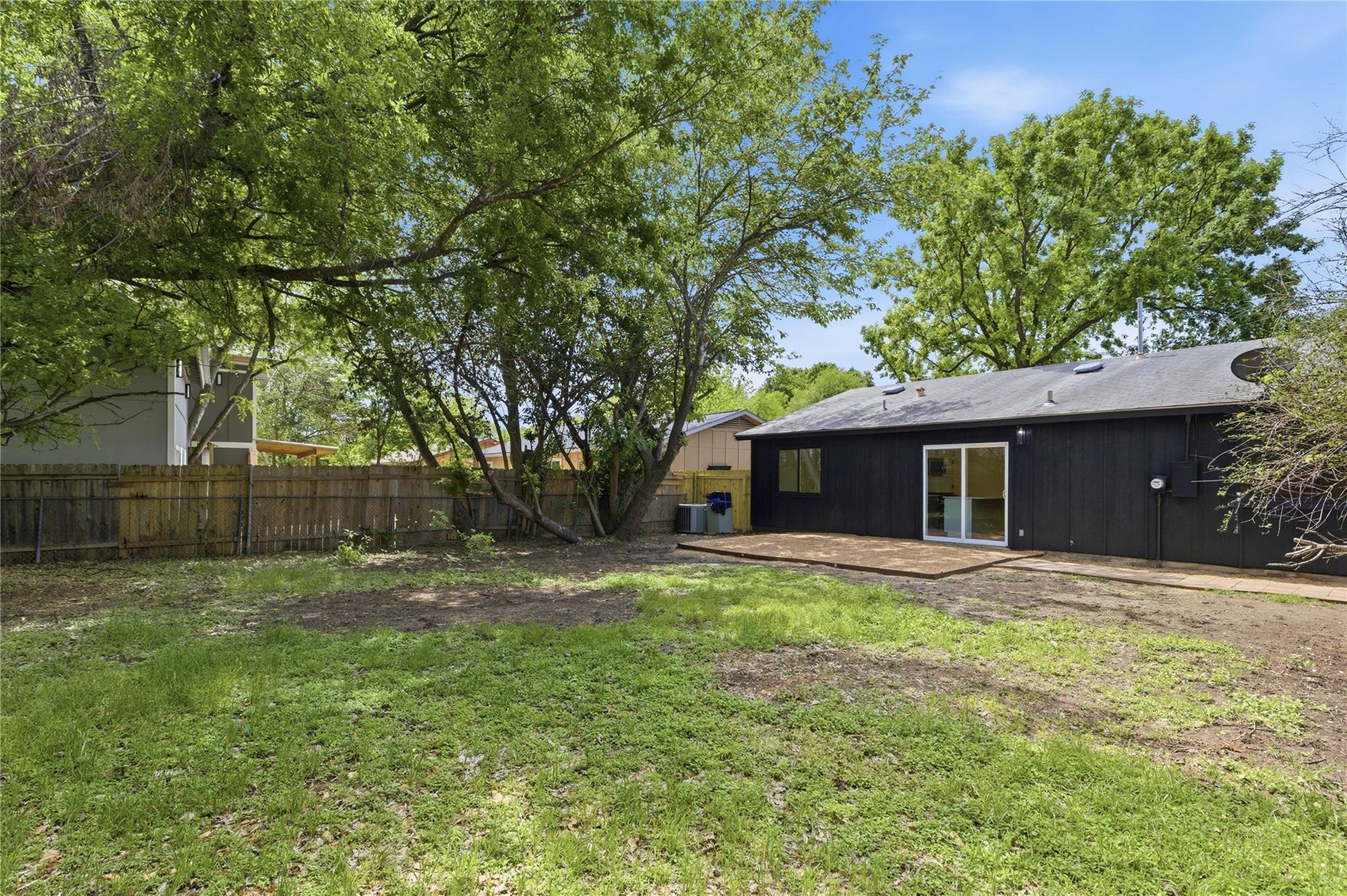 4400 Dovehill Dr, Austin, TX 78744