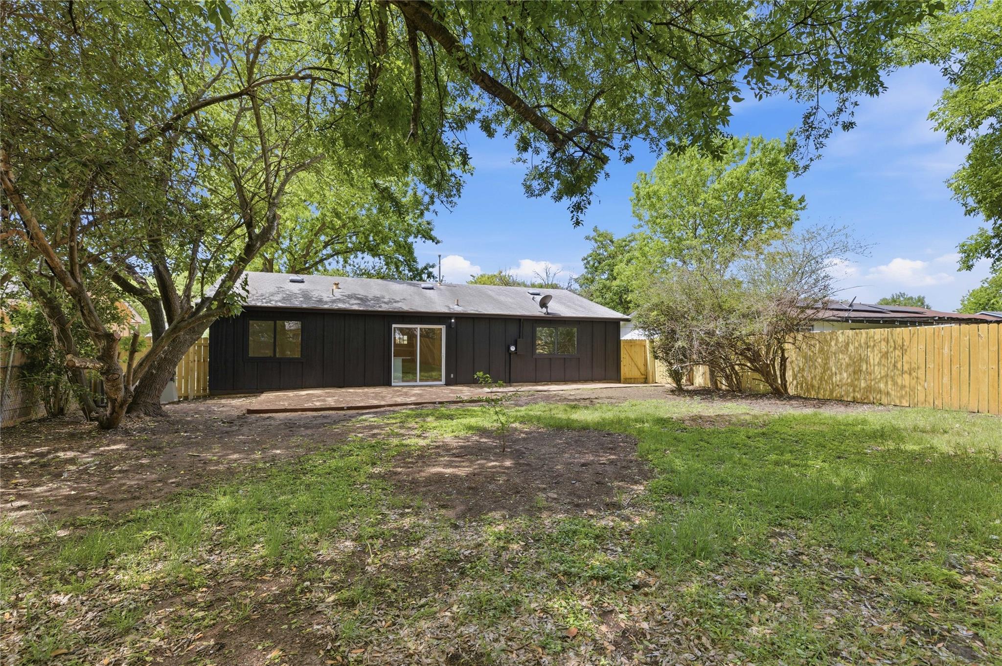 4400 Dovehill Dr, Austin, TX 78744