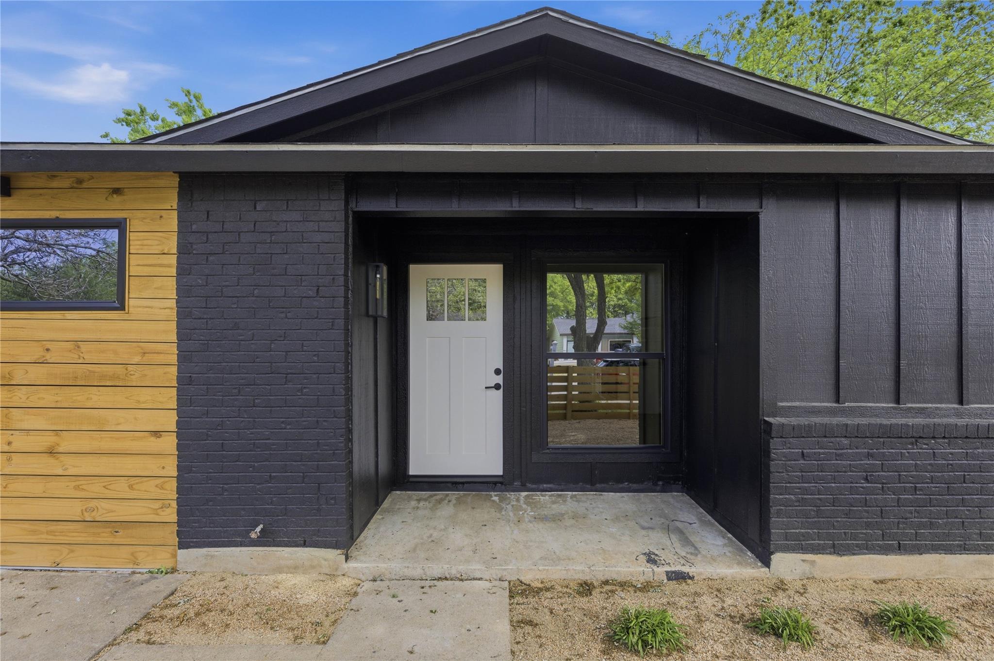 4400 Dovehill Dr, Austin, TX 78744