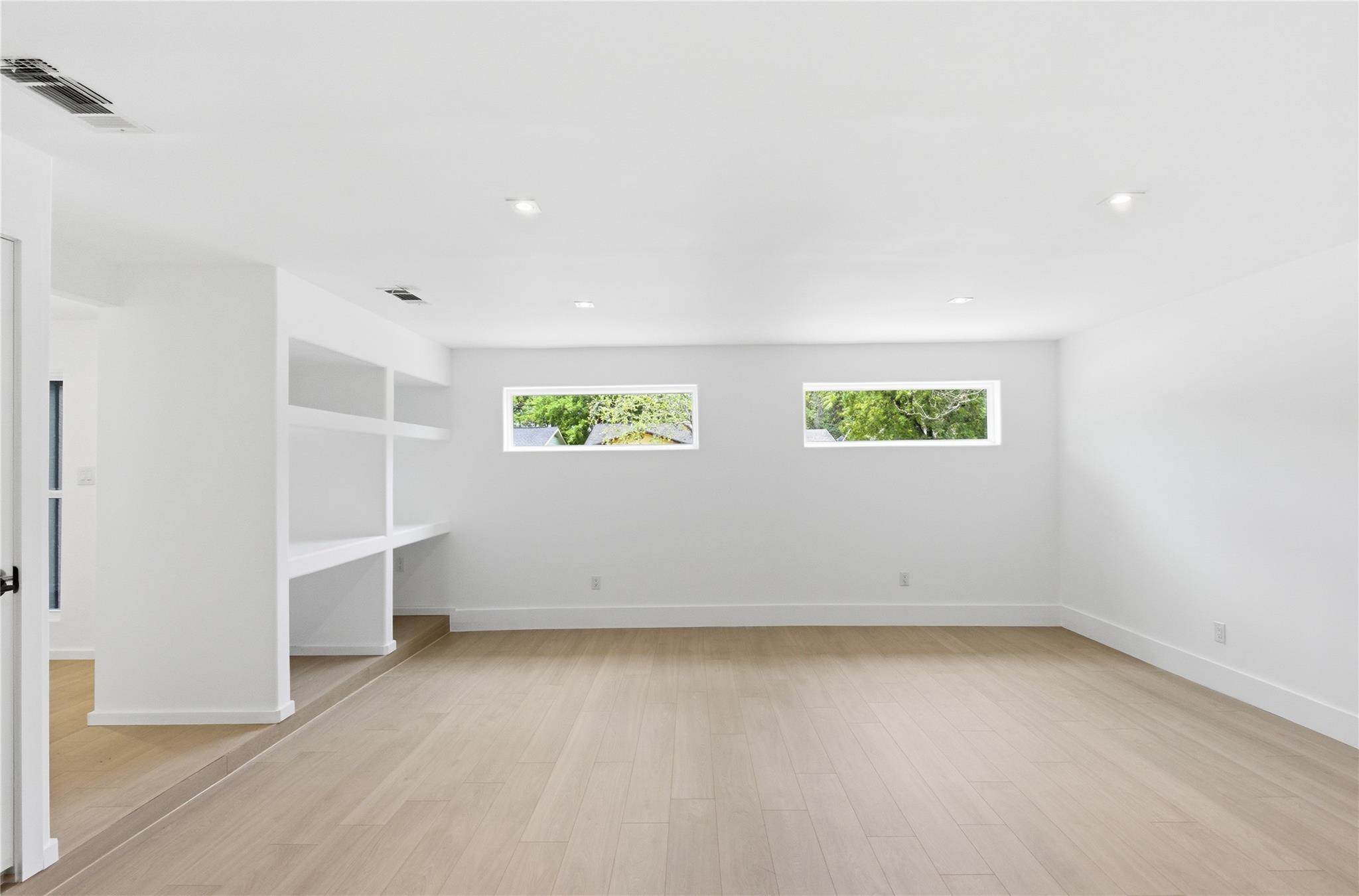 4400 Dovehill Dr, Austin, TX 78744