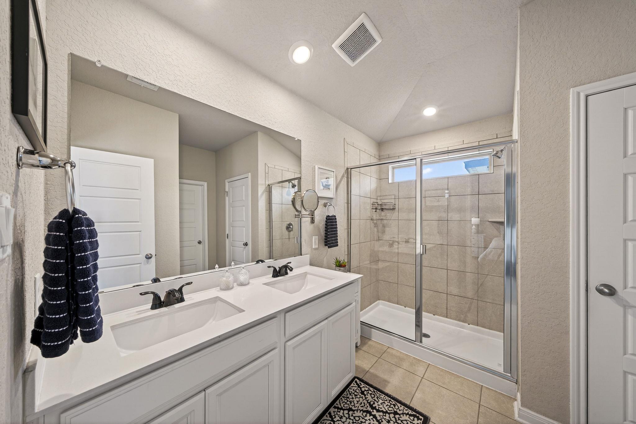 1232 Ella Xing, New Braunfels, TX 78130