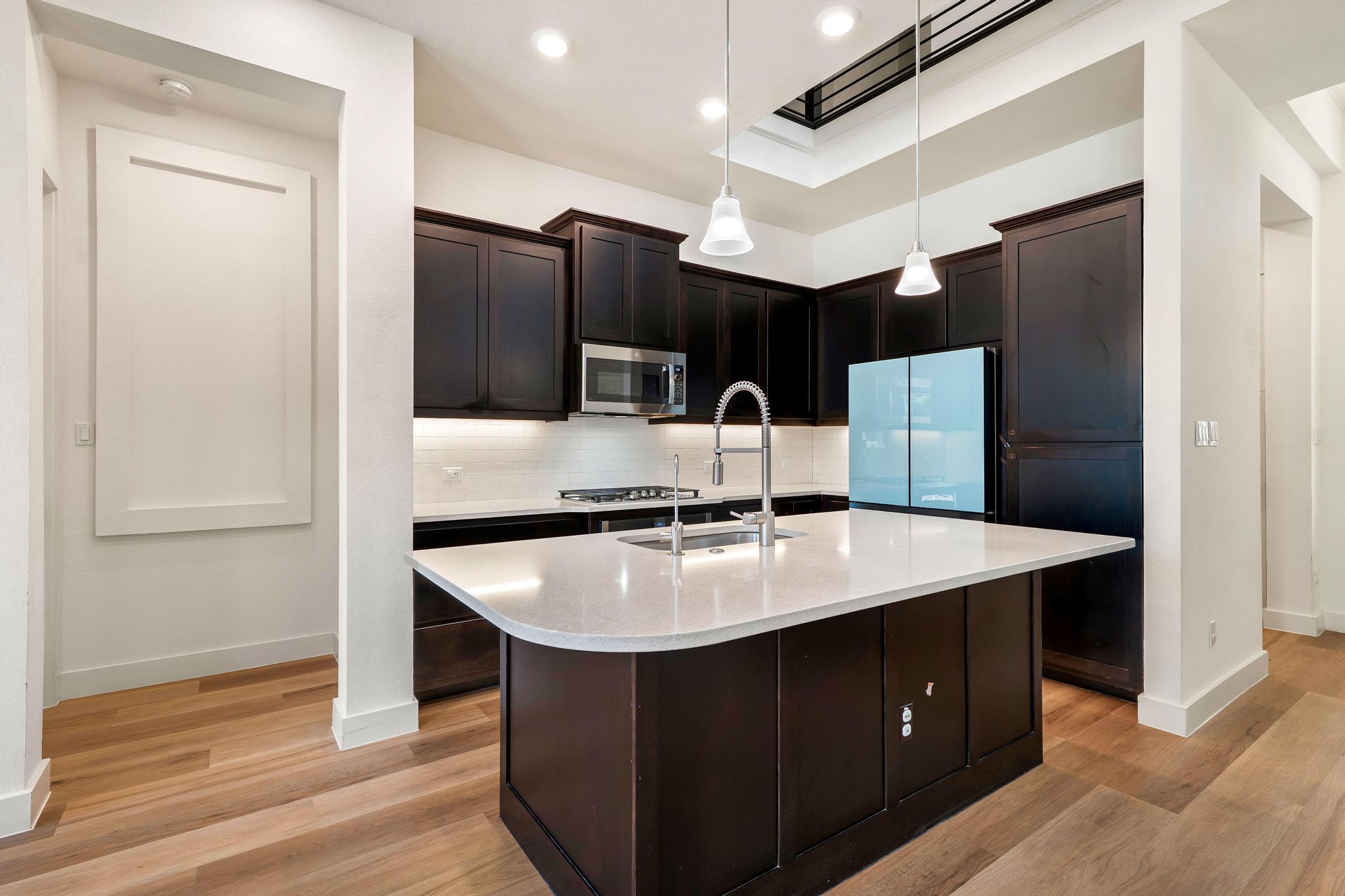 306 Cartwheel Bnd # 130, Austin, TX 78738