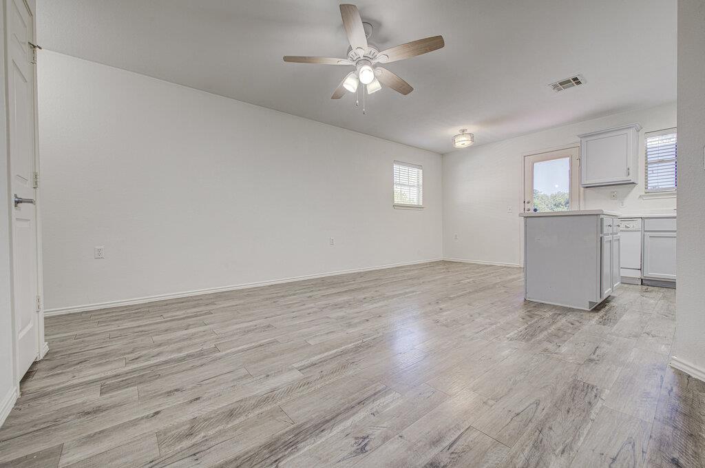 8417 Twiggy Ln, Austin, TX 78747