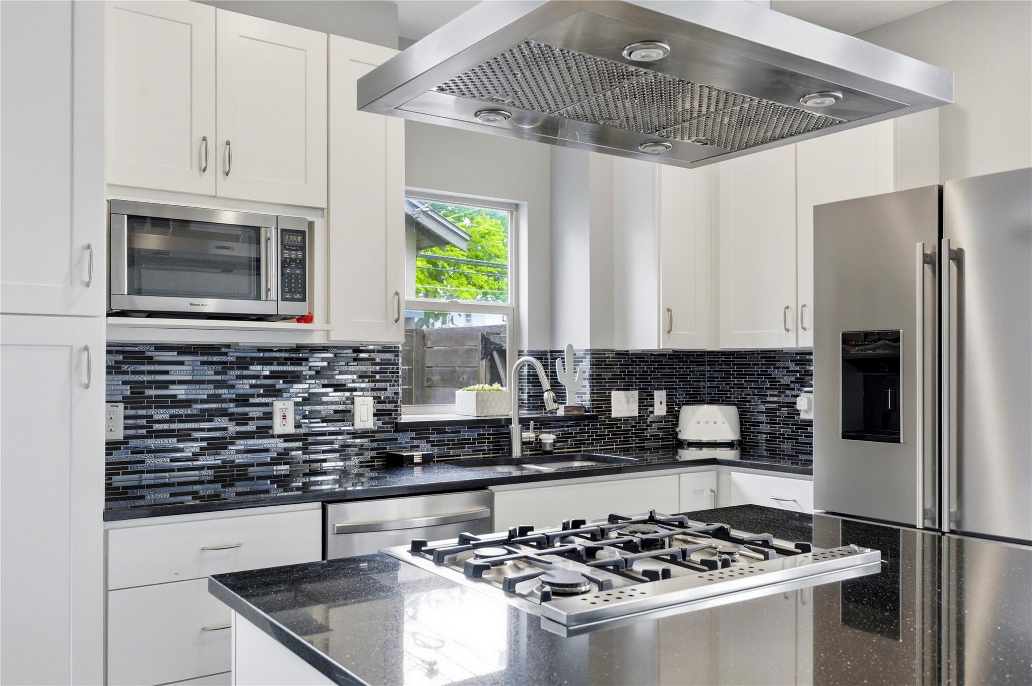 2202 Willow St # B, Austin, TX 78702