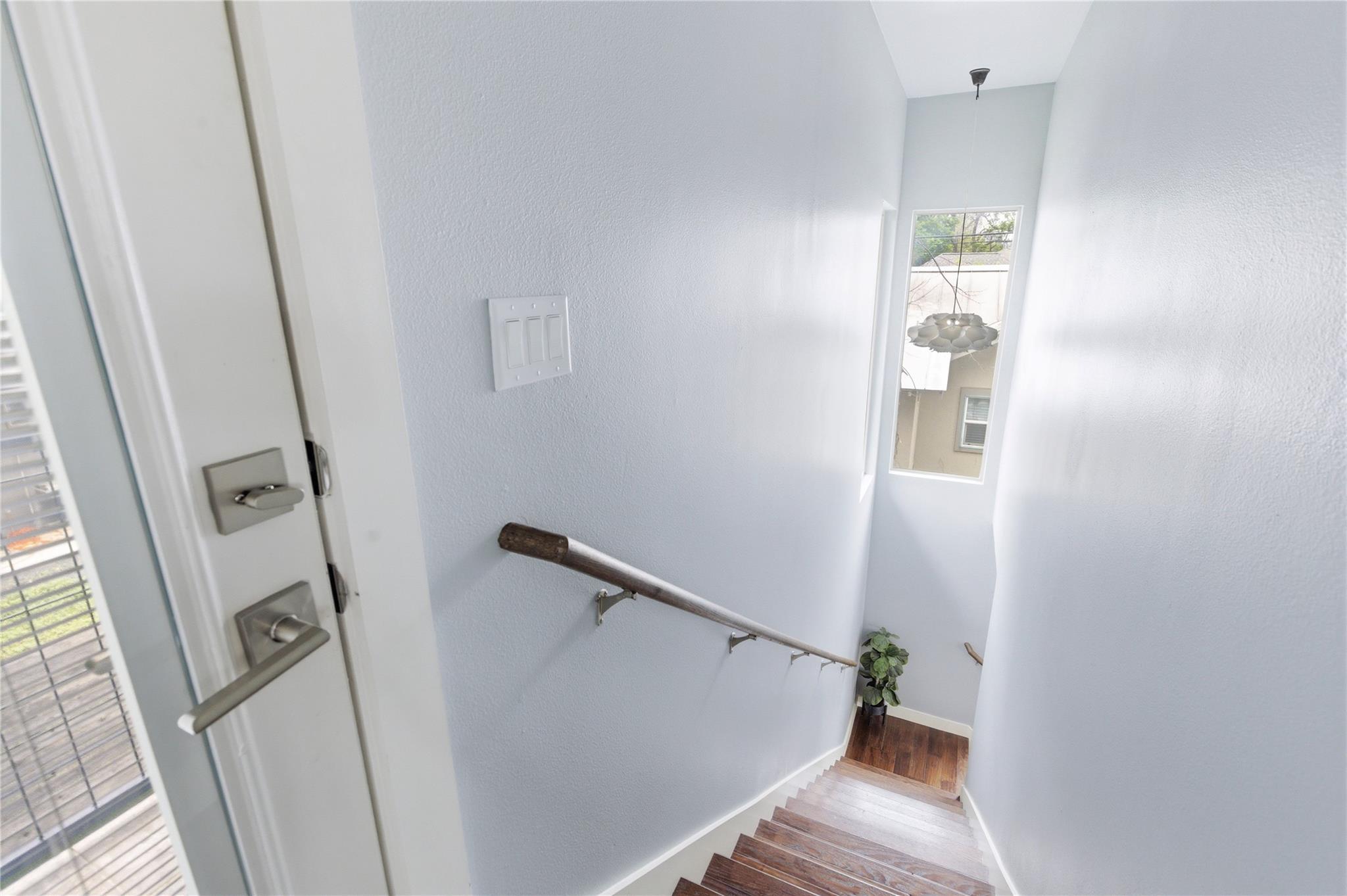 2202 Willow St # B, Austin, TX 78702