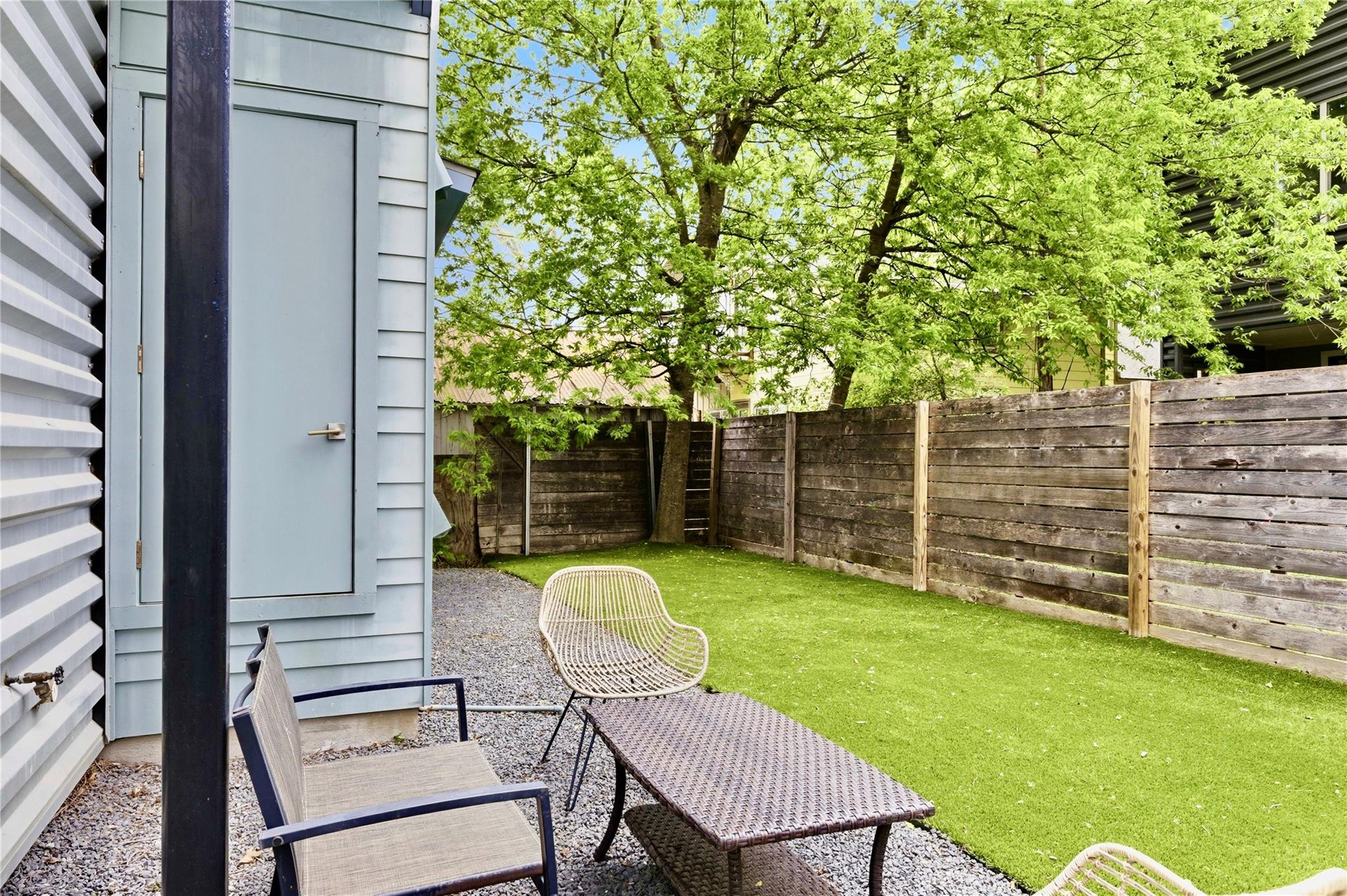 2202 Willow St # B, Austin, TX 78702