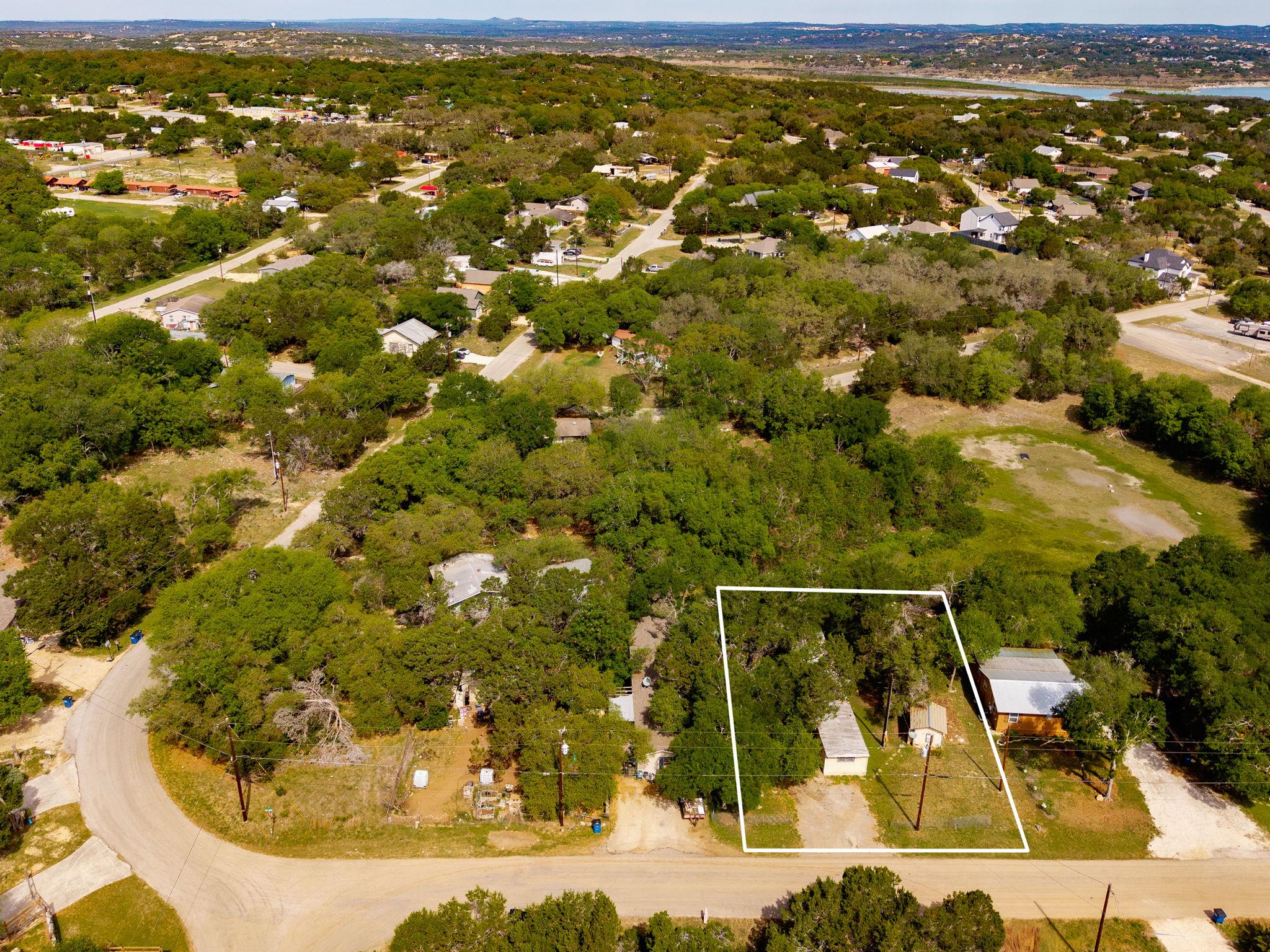 435 Burr Oak Ln, Canyon Lake, TX 78133