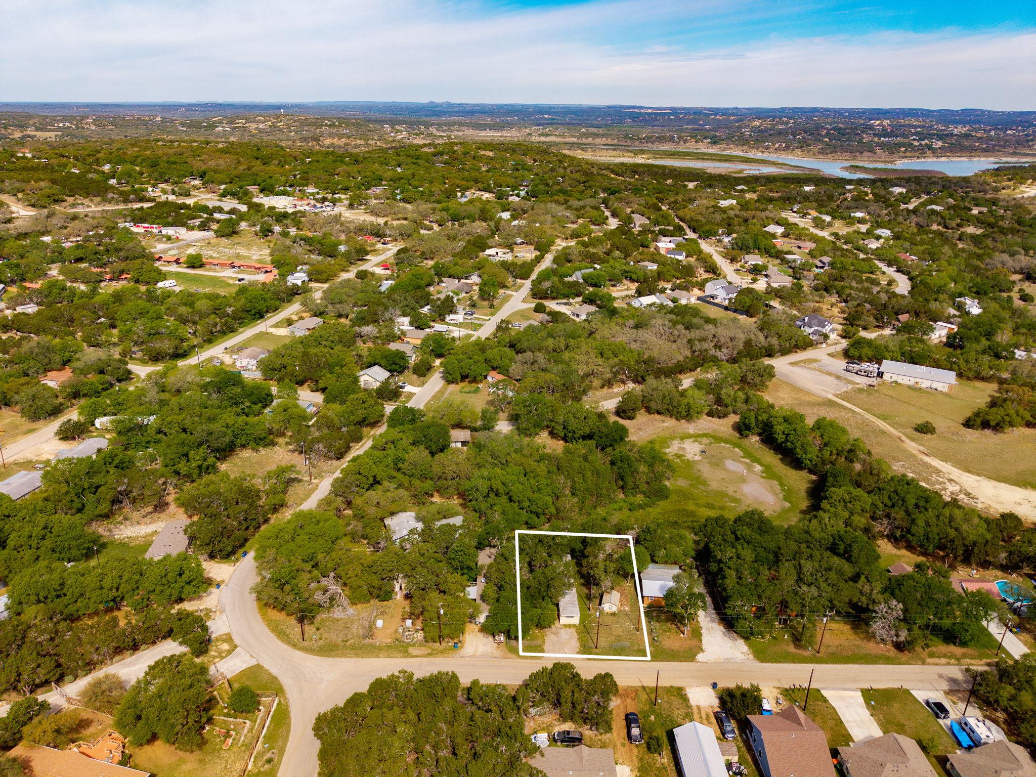435 Burr Oak Ln, Canyon Lake, TX 78133