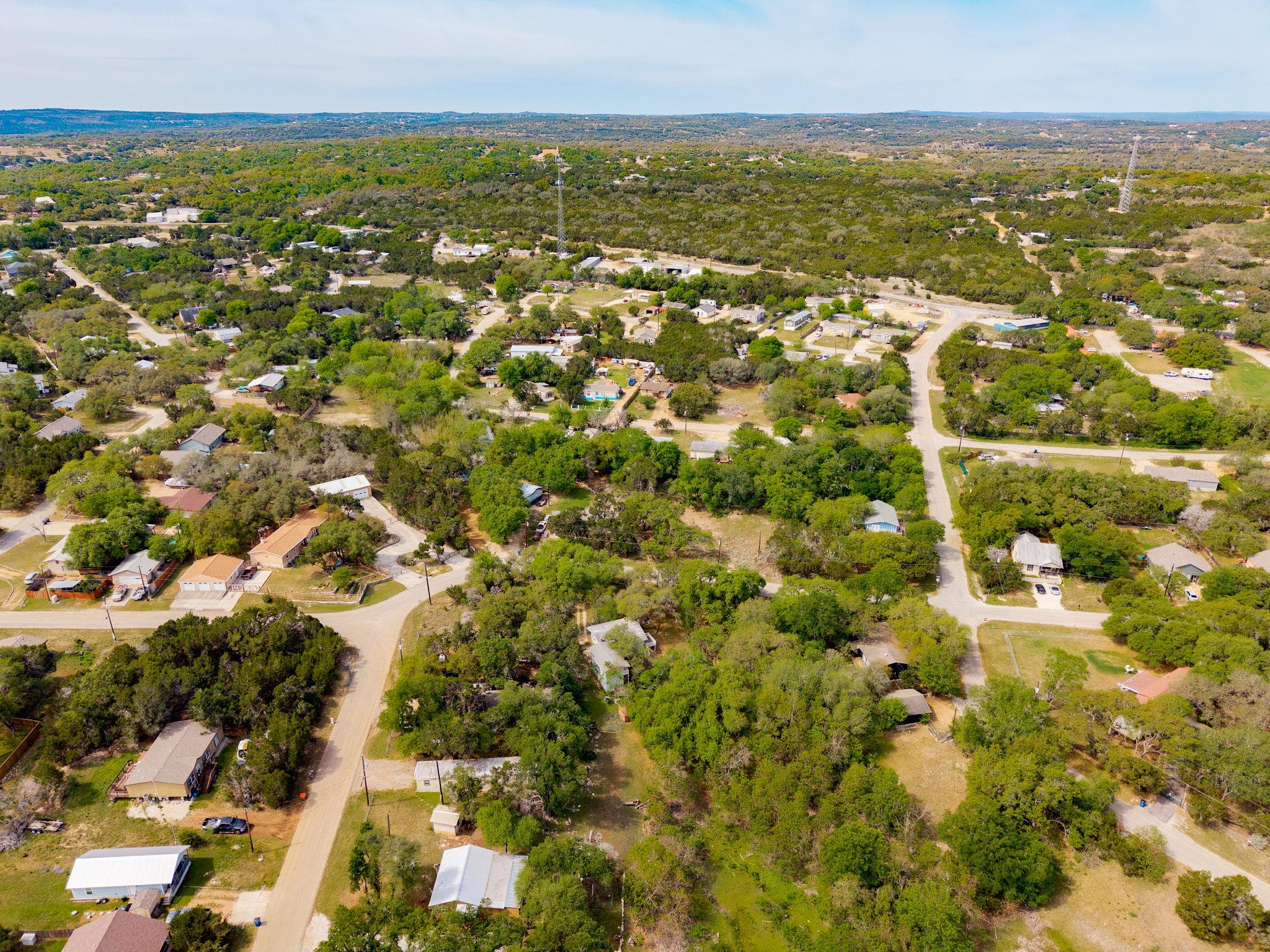 435 Burr Oak Ln, Canyon Lake, TX 78133