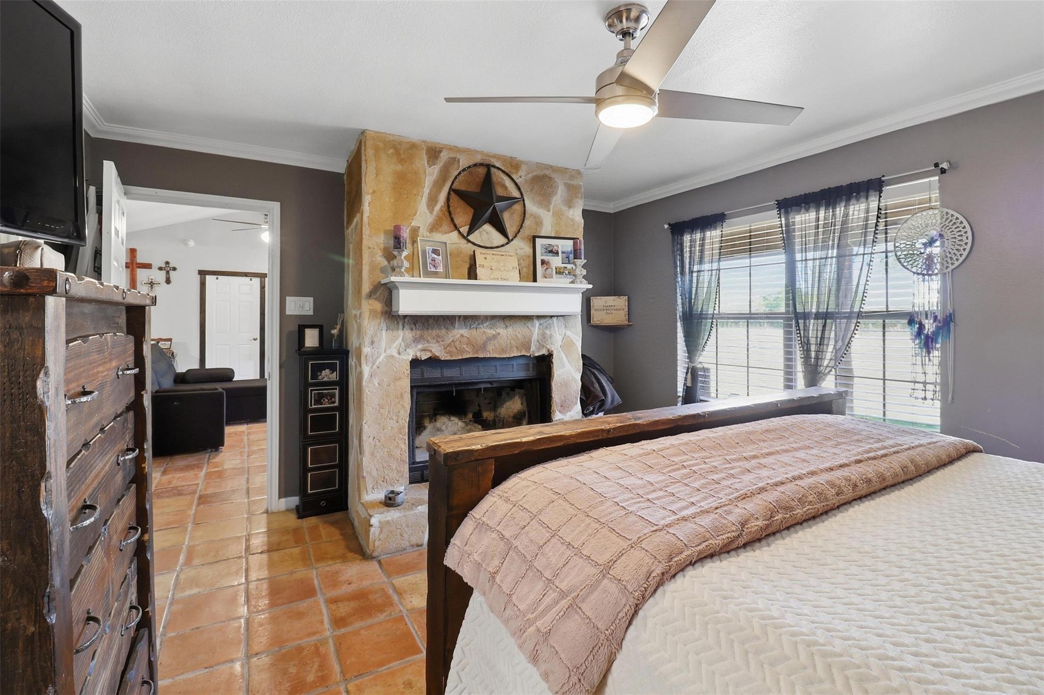 1204 S Gabriel Dr, Leander, TX 78641