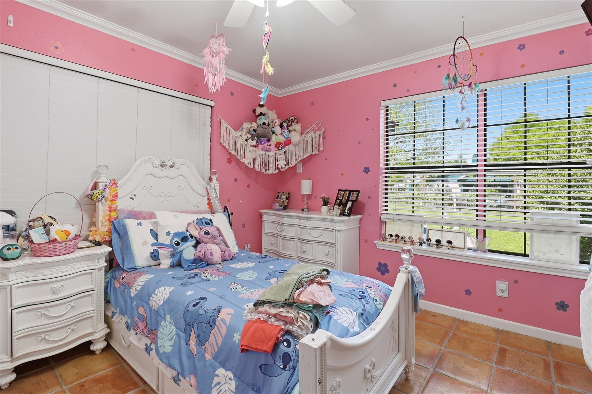 1204 S Gabriel Dr, Leander, TX 78641