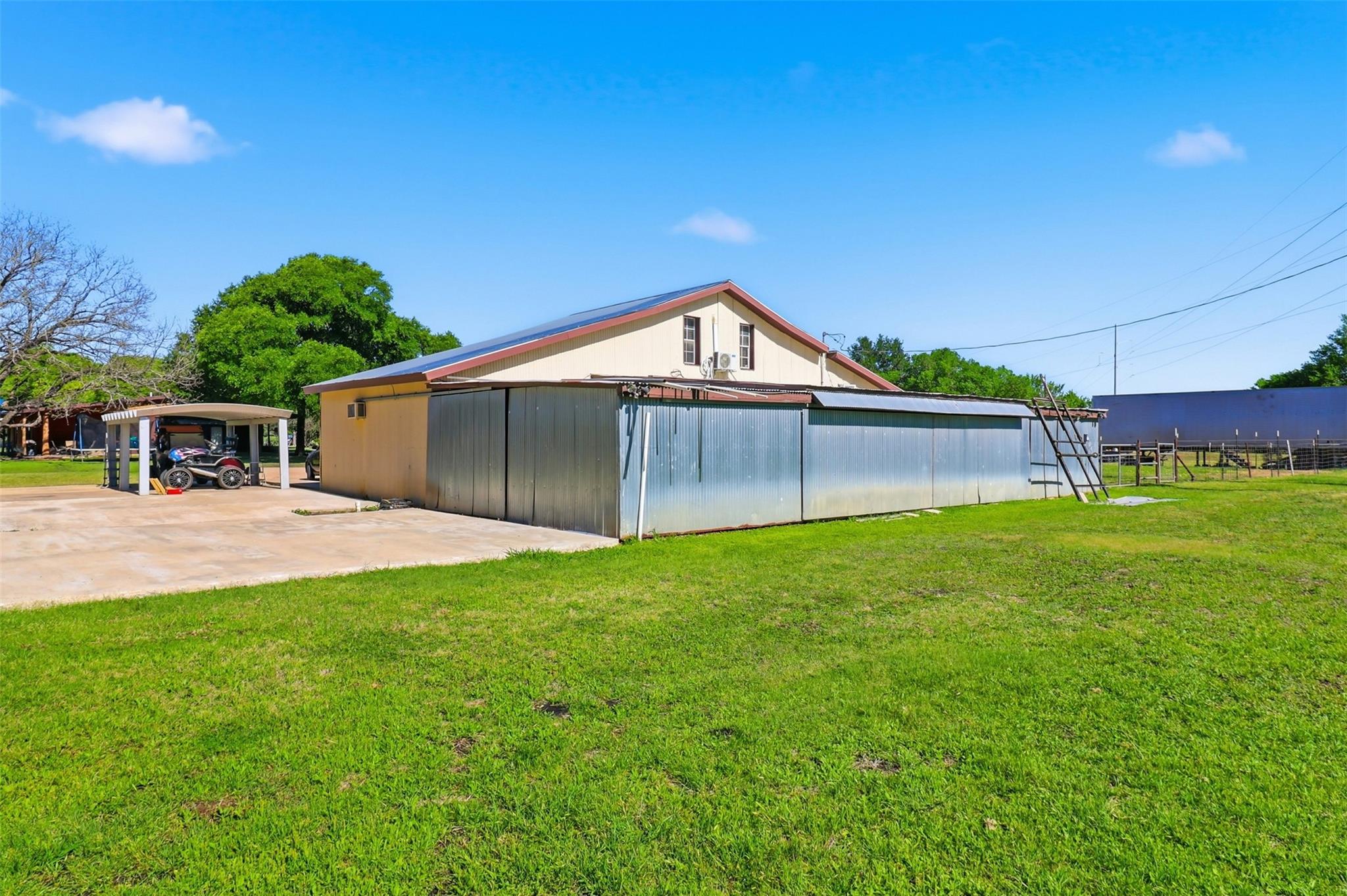 1204 S Gabriel Dr, Leander, TX 78641