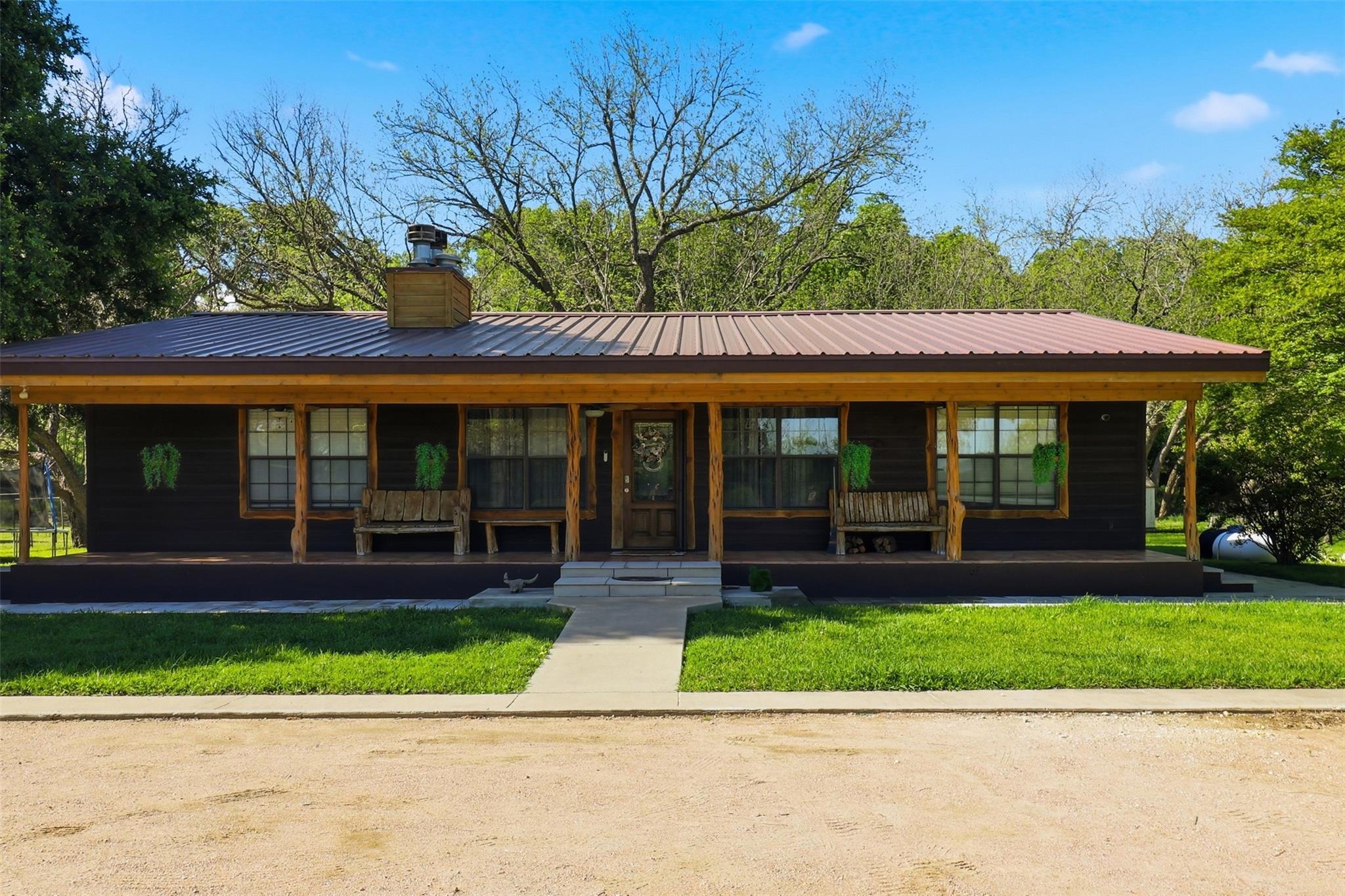 1204 S Gabriel Dr, Leander, TX 78641