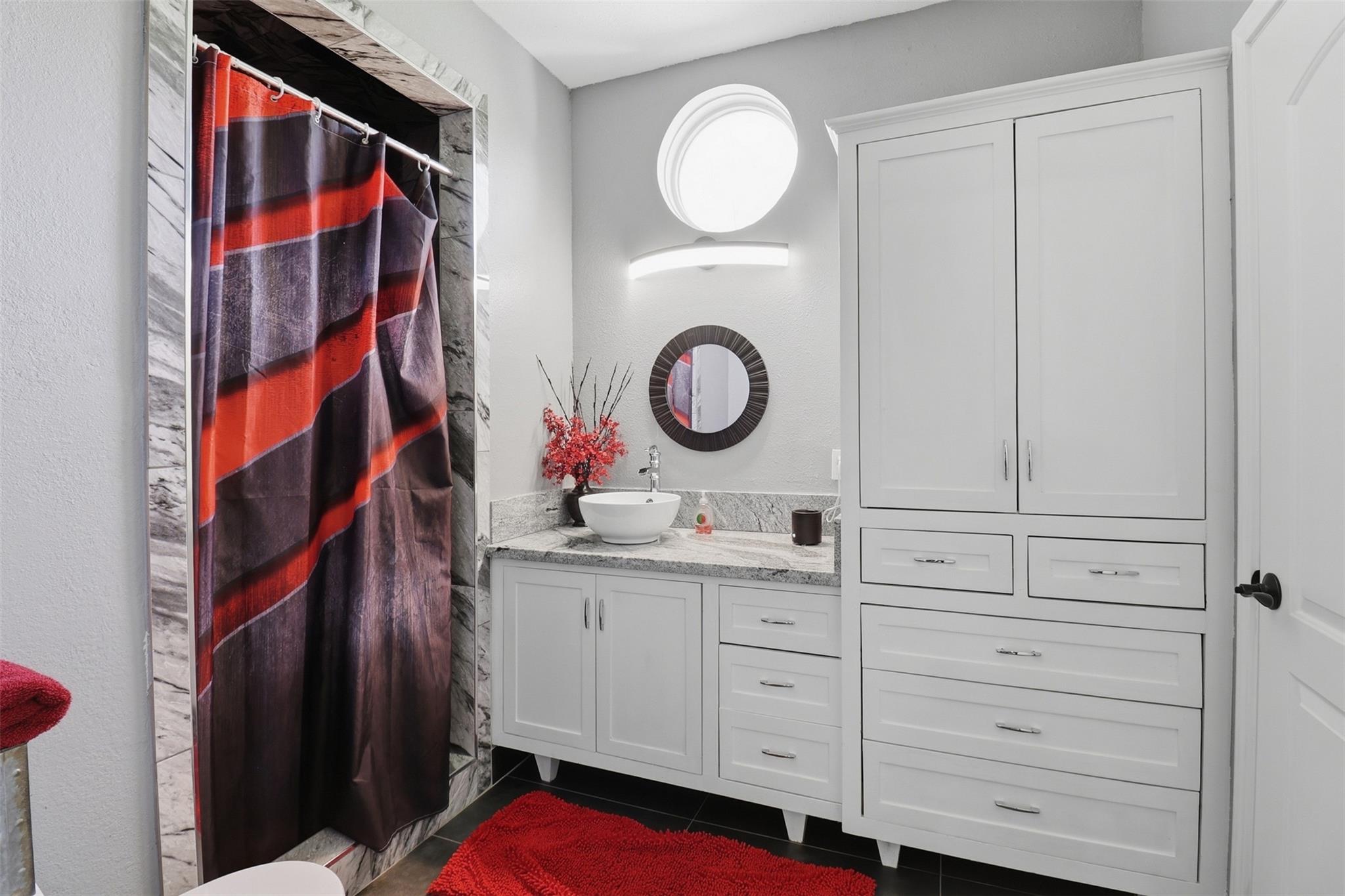 1204 S Gabriel Dr, Leander, TX 78641