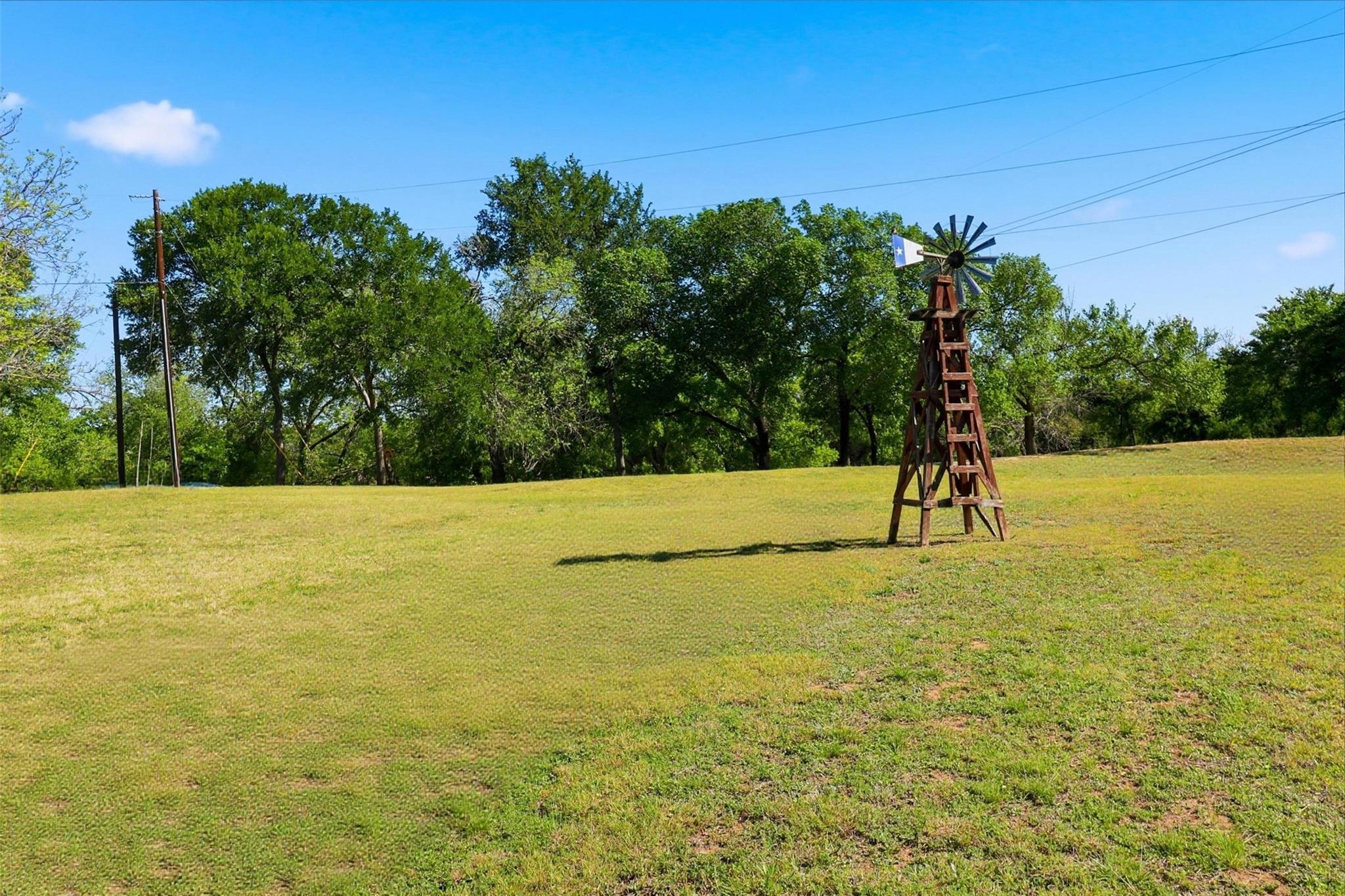 1204 S Gabriel Dr, Leander, TX 78641