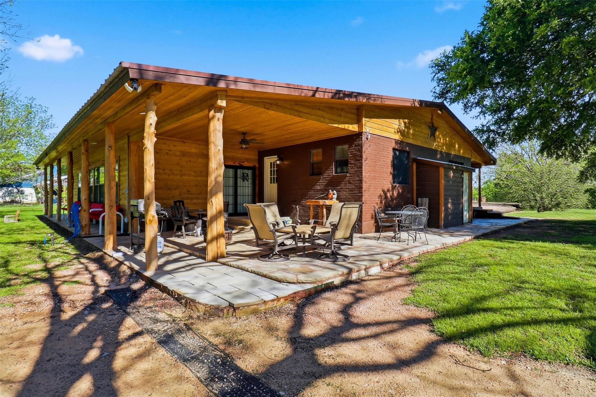 1204 S Gabriel Dr, Leander, TX 78641