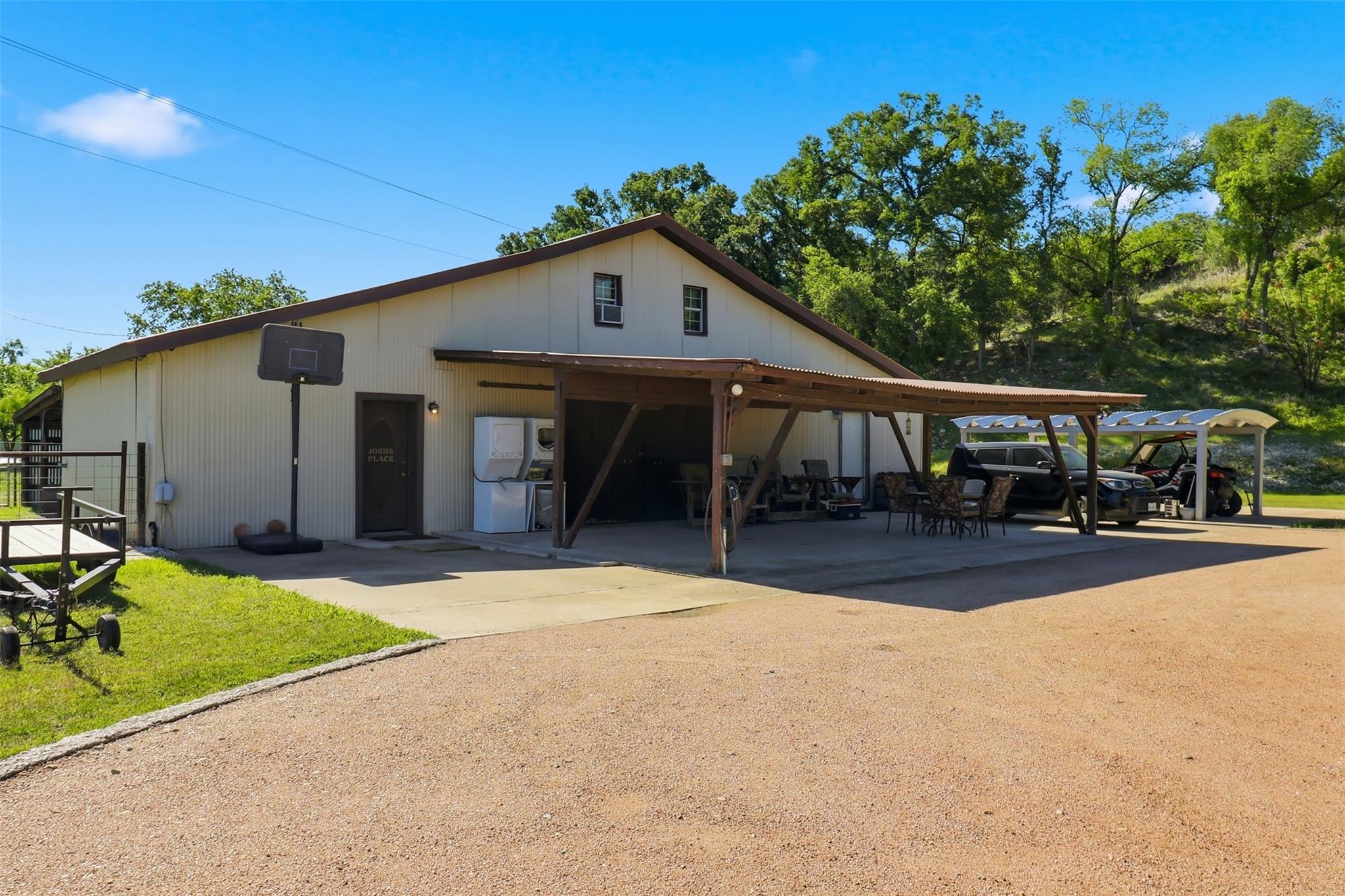 1204 S Gabriel Dr, Leander, TX 78641