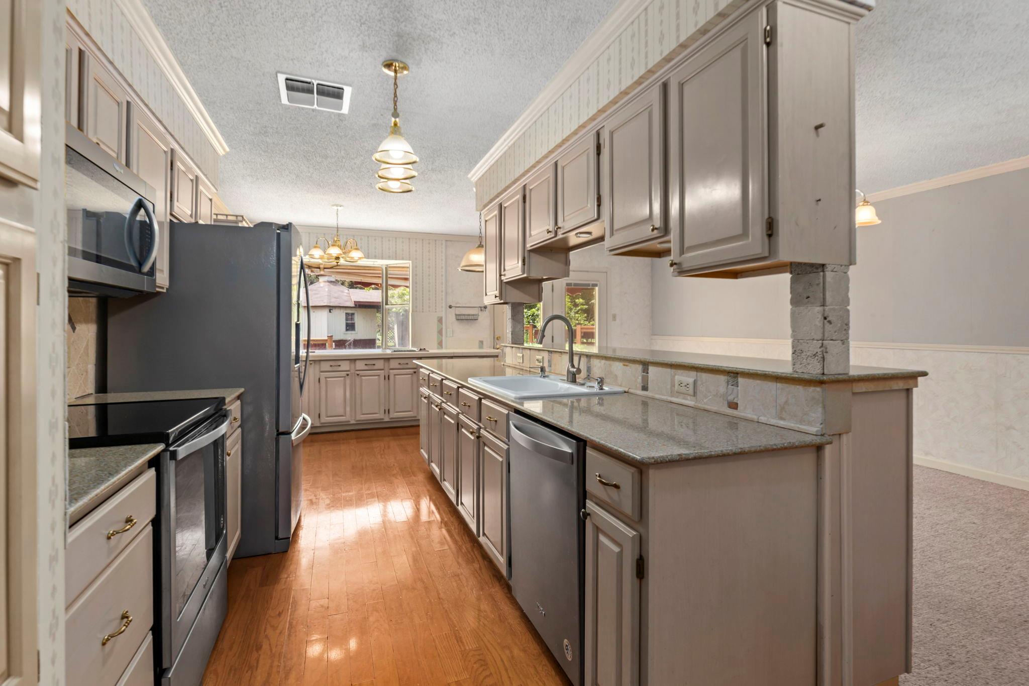 133 Chaparral St, San Marcos, TX 78666