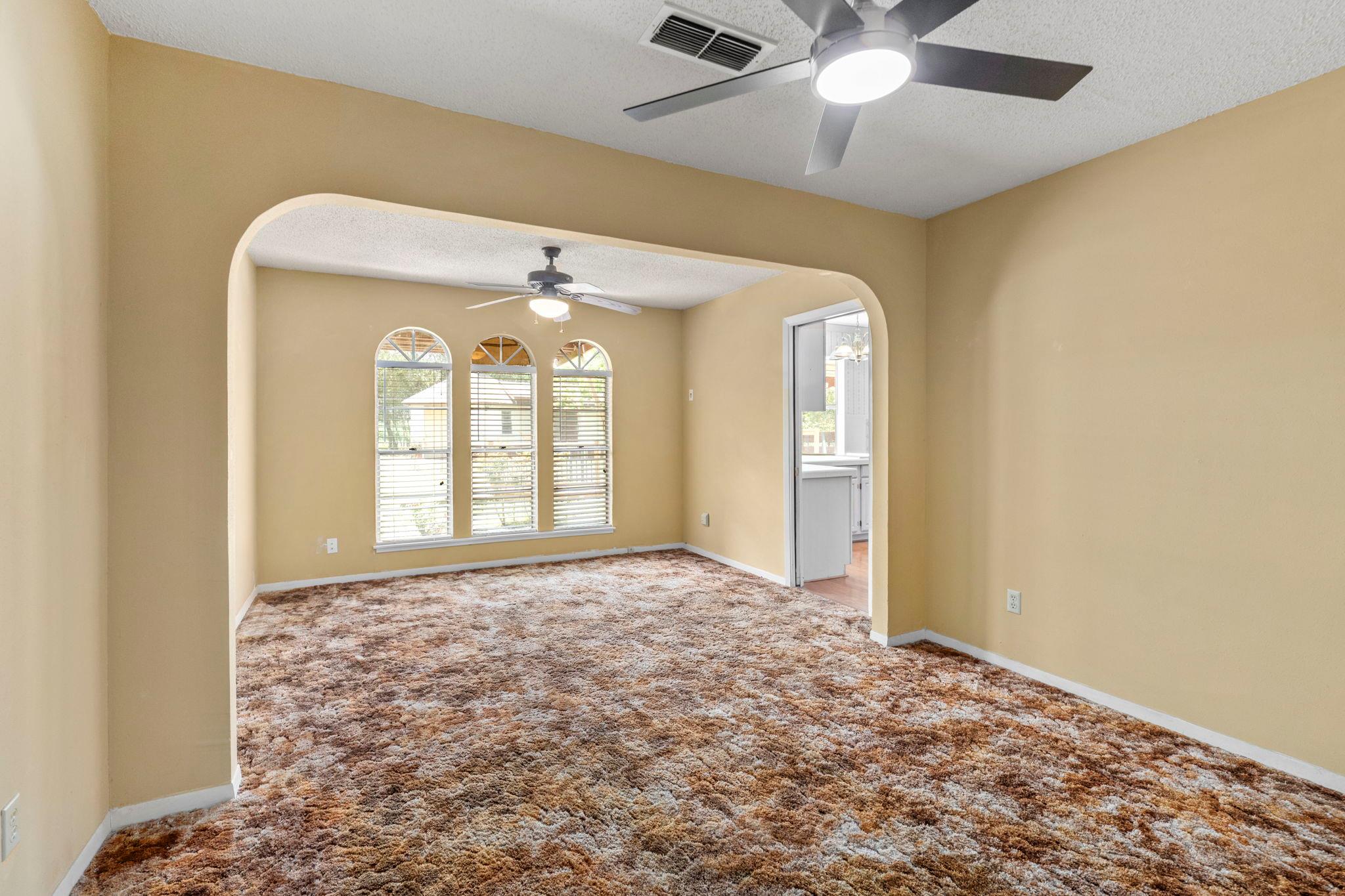 133 Chaparral St, San Marcos, TX 78666