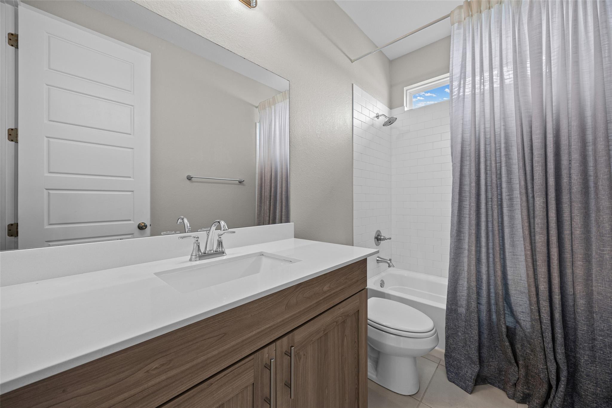 166 Salado Creek Trl, Bastrop, TX 78602