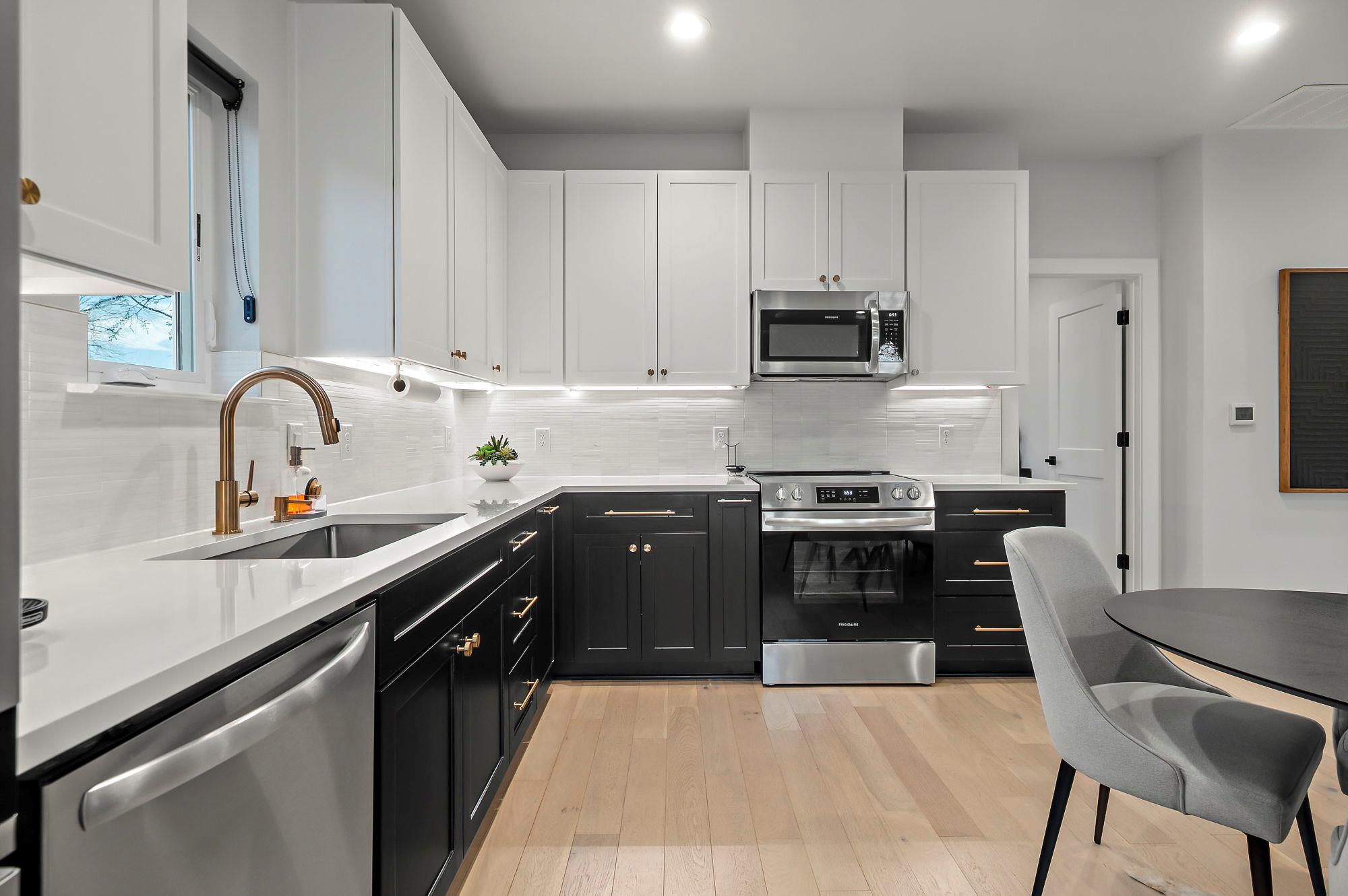 4607 Leslie Ave # A, Austin, TX 78721