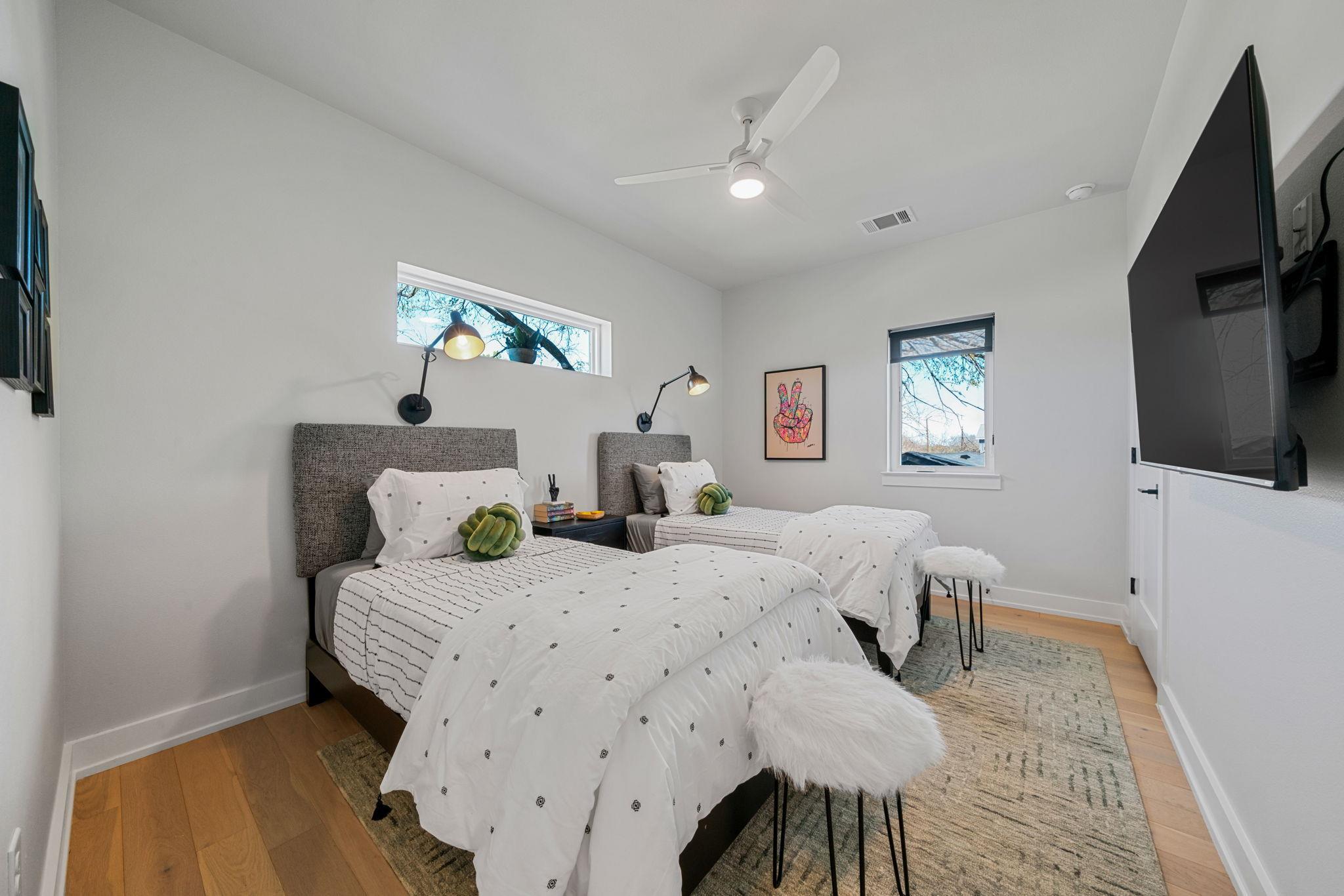 4607 Leslie Ave # A, Austin, TX 78721