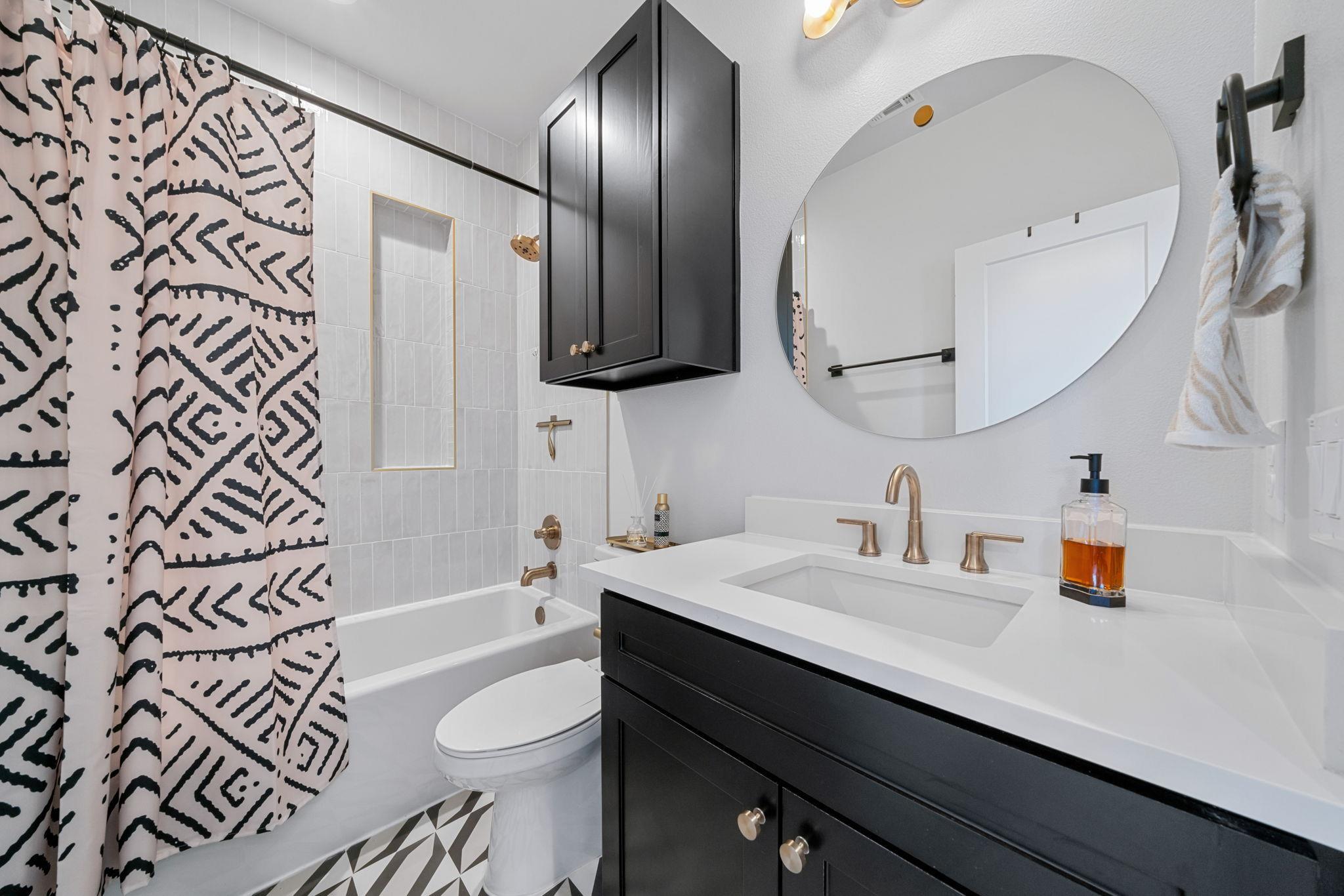 4607 Leslie Ave # A, Austin, TX 78721