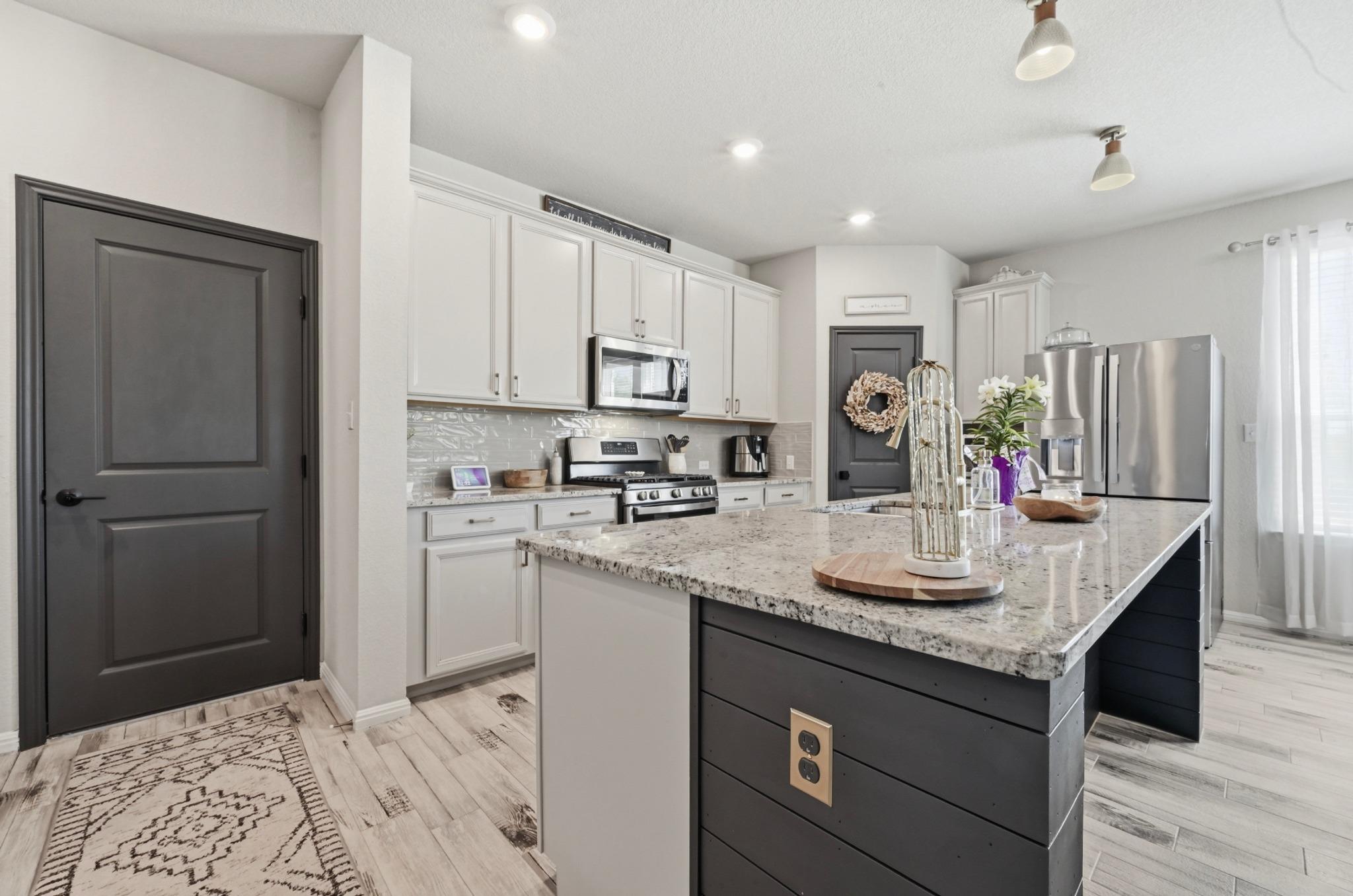 105 Mount Ord Ln, Dripping Springs, TX 78620