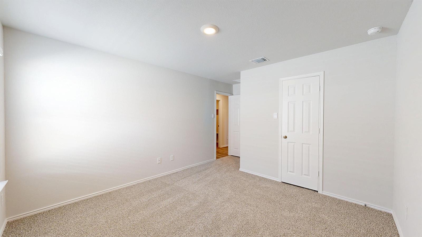 160 McNamara Ct, Jarrell, TX 76537