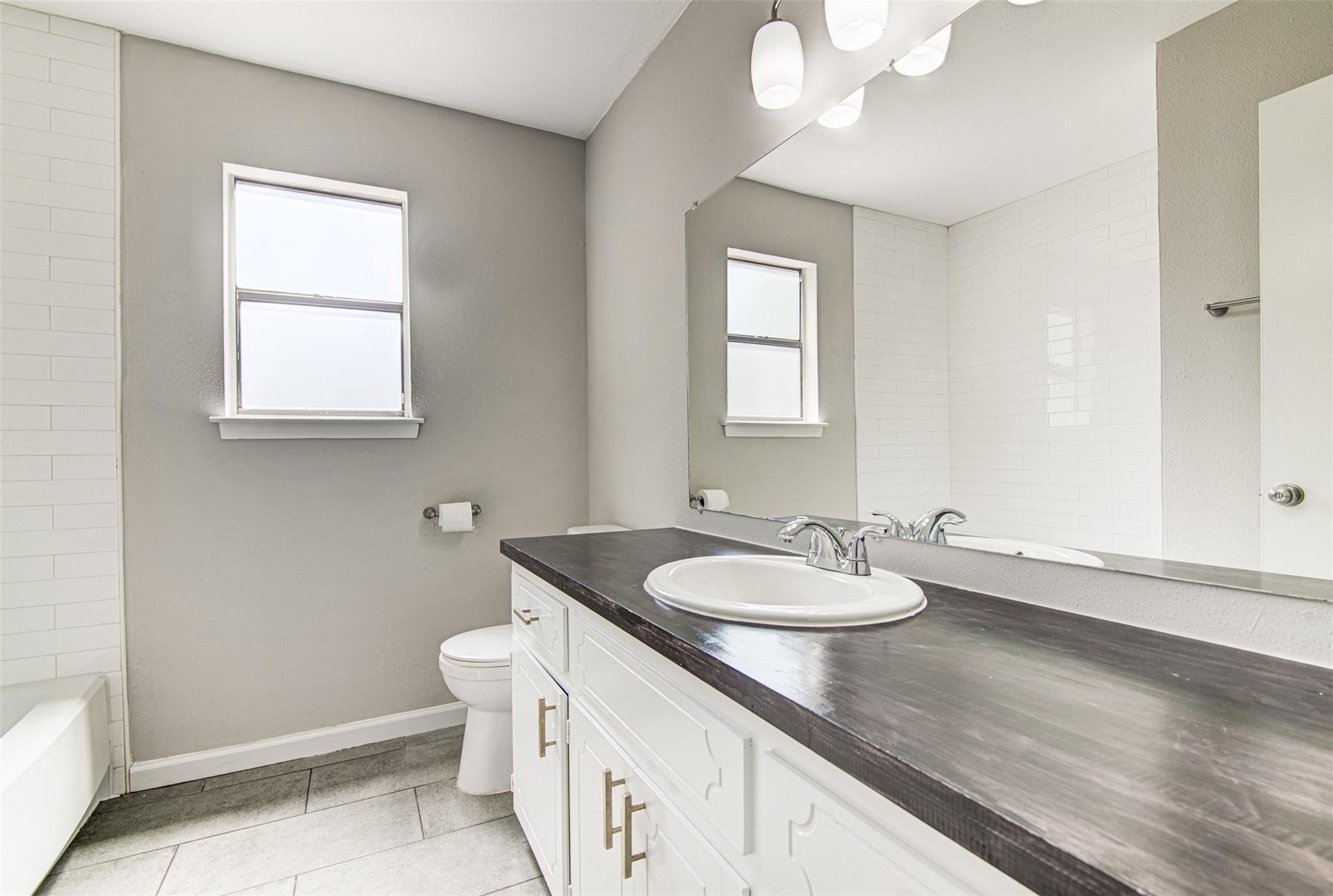 1605 Dale Cv # B, Round Rock, TX 78664