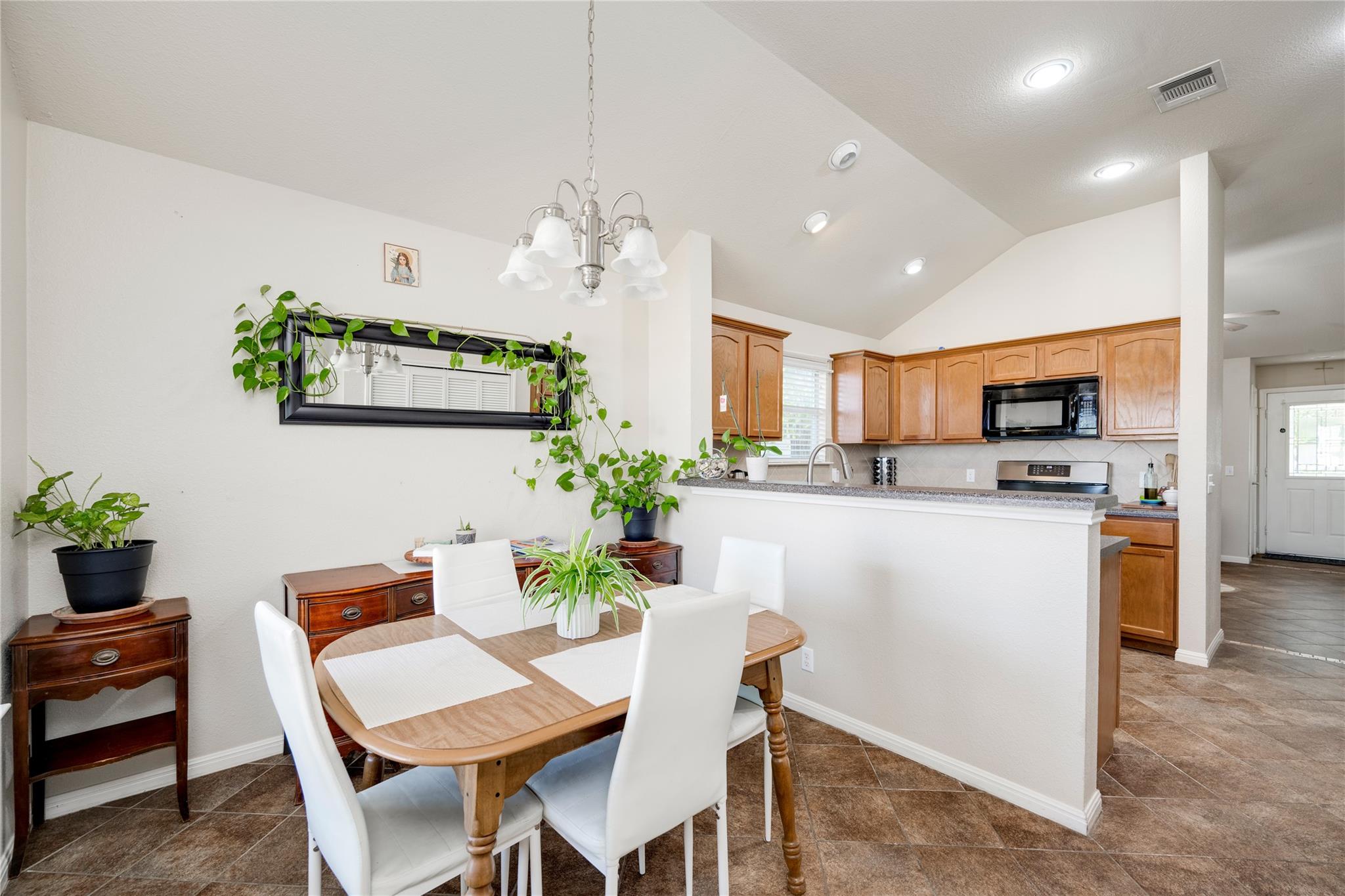 2408 Elara Dr, Austin, TX 78725