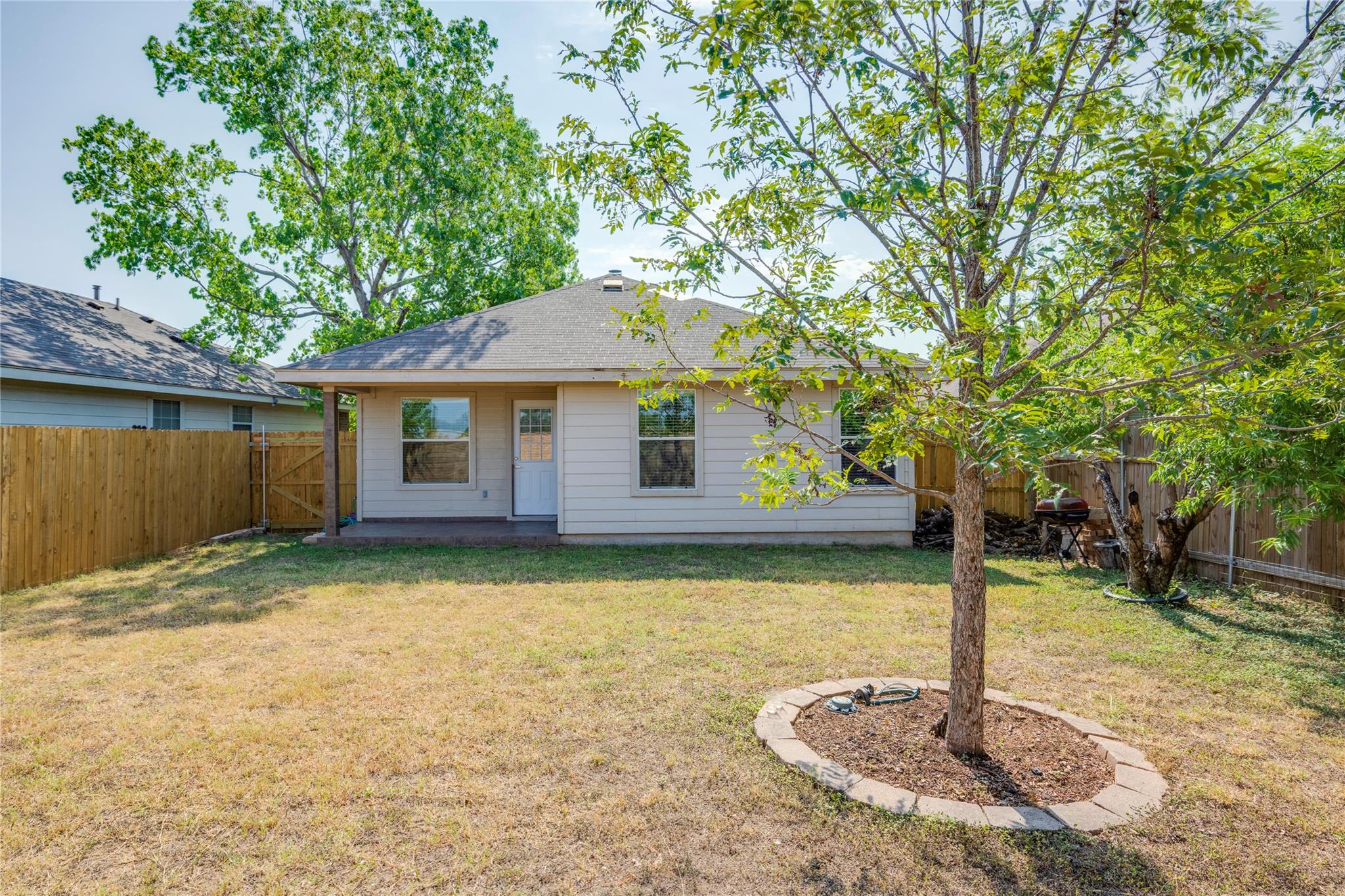 2408 Elara Dr, Austin, TX 78725