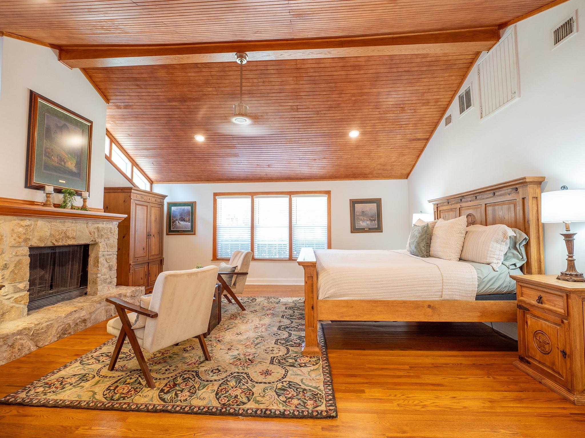 32 Margranita Cres, Austin, TX 78703