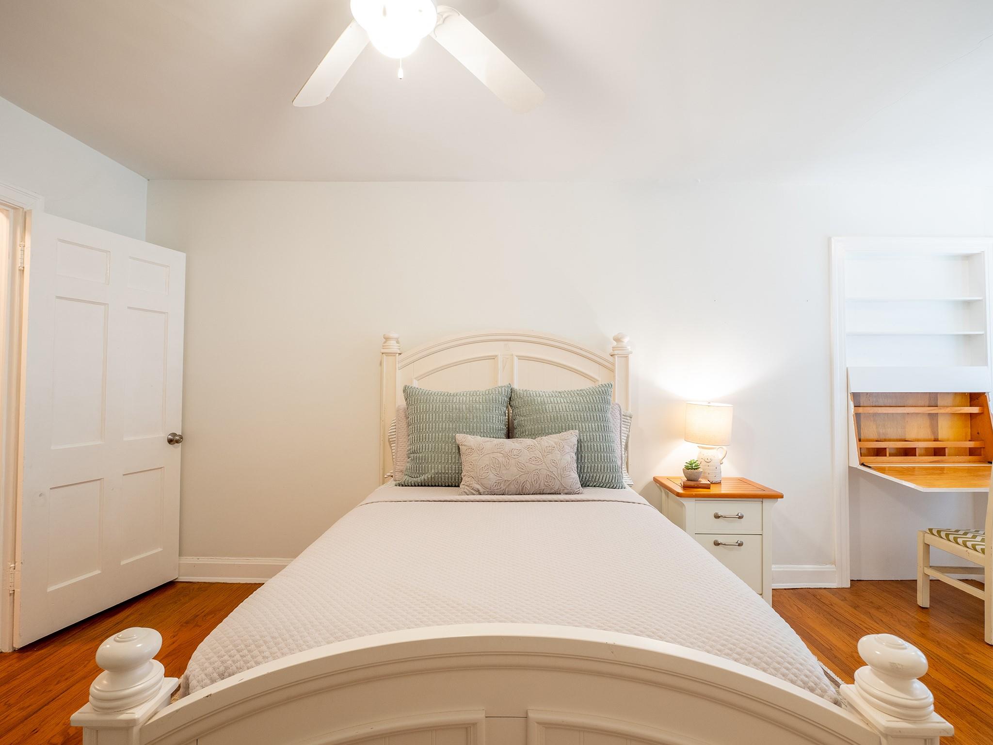 32 Margranita Cres, Austin, TX 78703