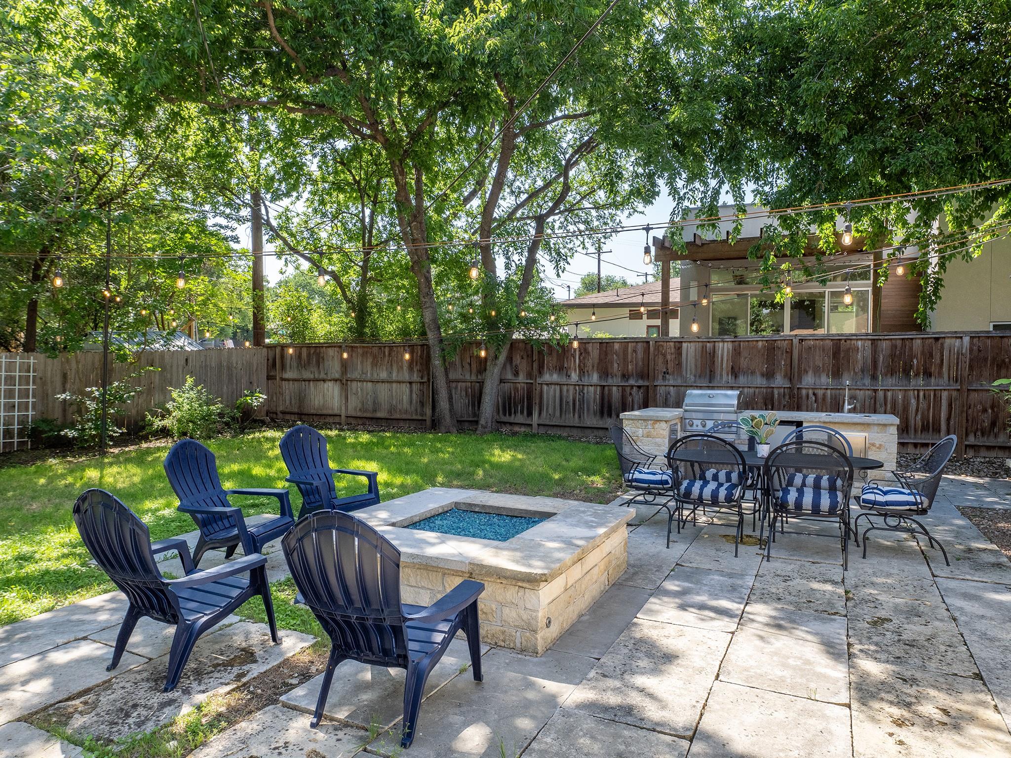 32 Margranita Cres, Austin, TX 78703
