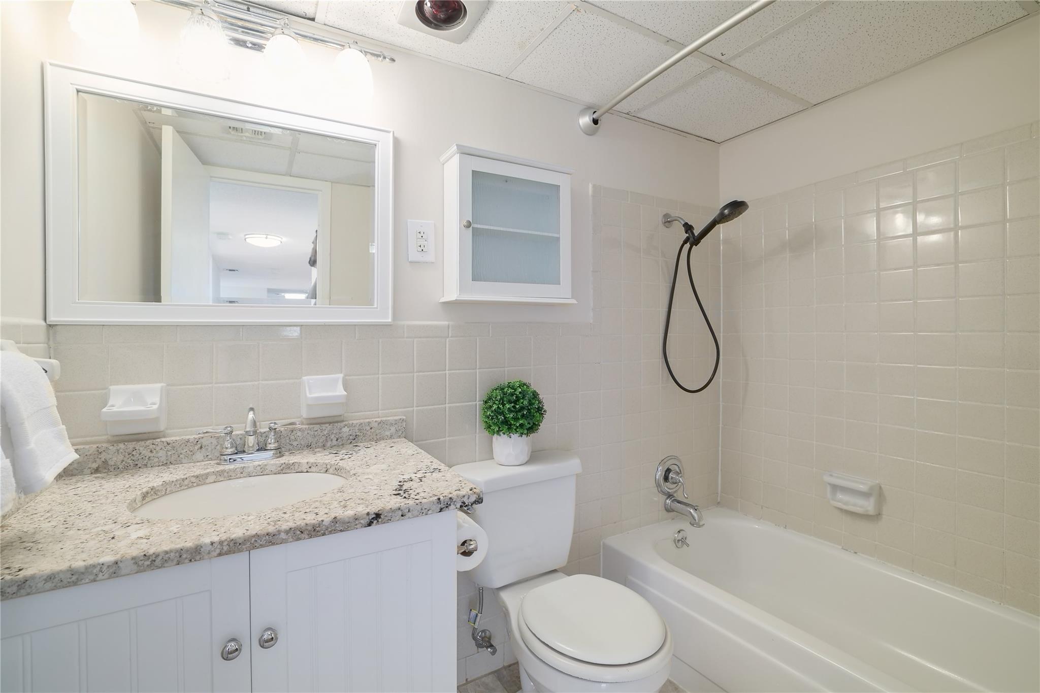 1800 Lavaca St # A508, Austin, TX 78701