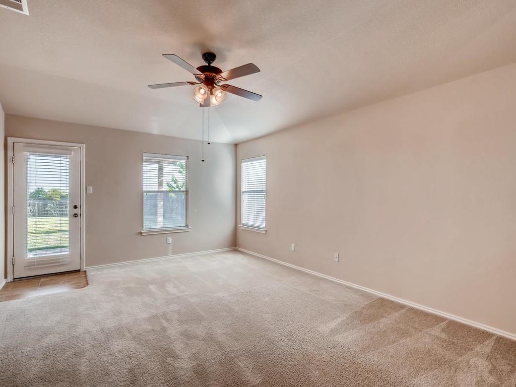 2736 Herrington Cv, Round Rock, TX 78665