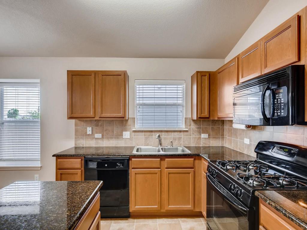 2736 Herrington Cv, Round Rock, TX 78665