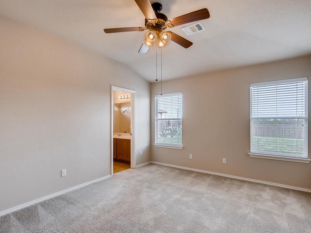 2736 Herrington Cv, Round Rock, TX 78665