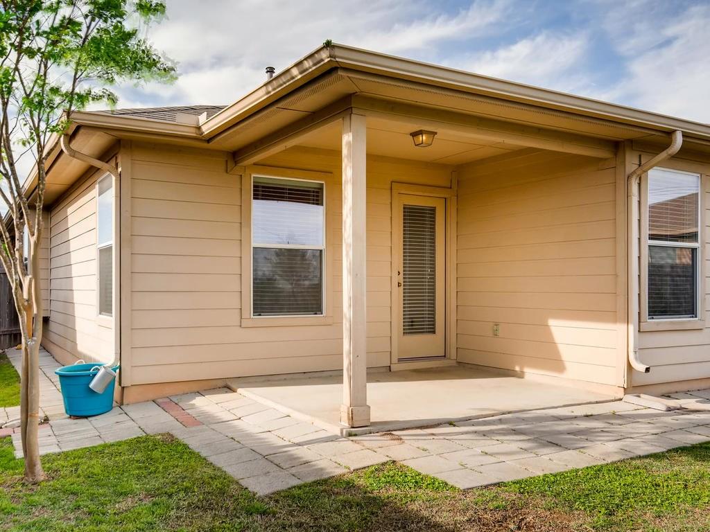 2736 Herrington Cv, Round Rock, TX 78665