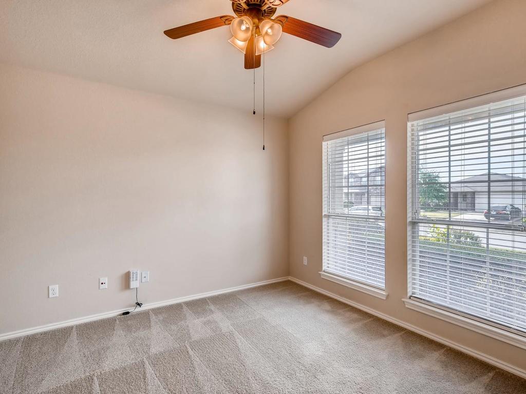 2736 Herrington Cv, Round Rock, TX 78665