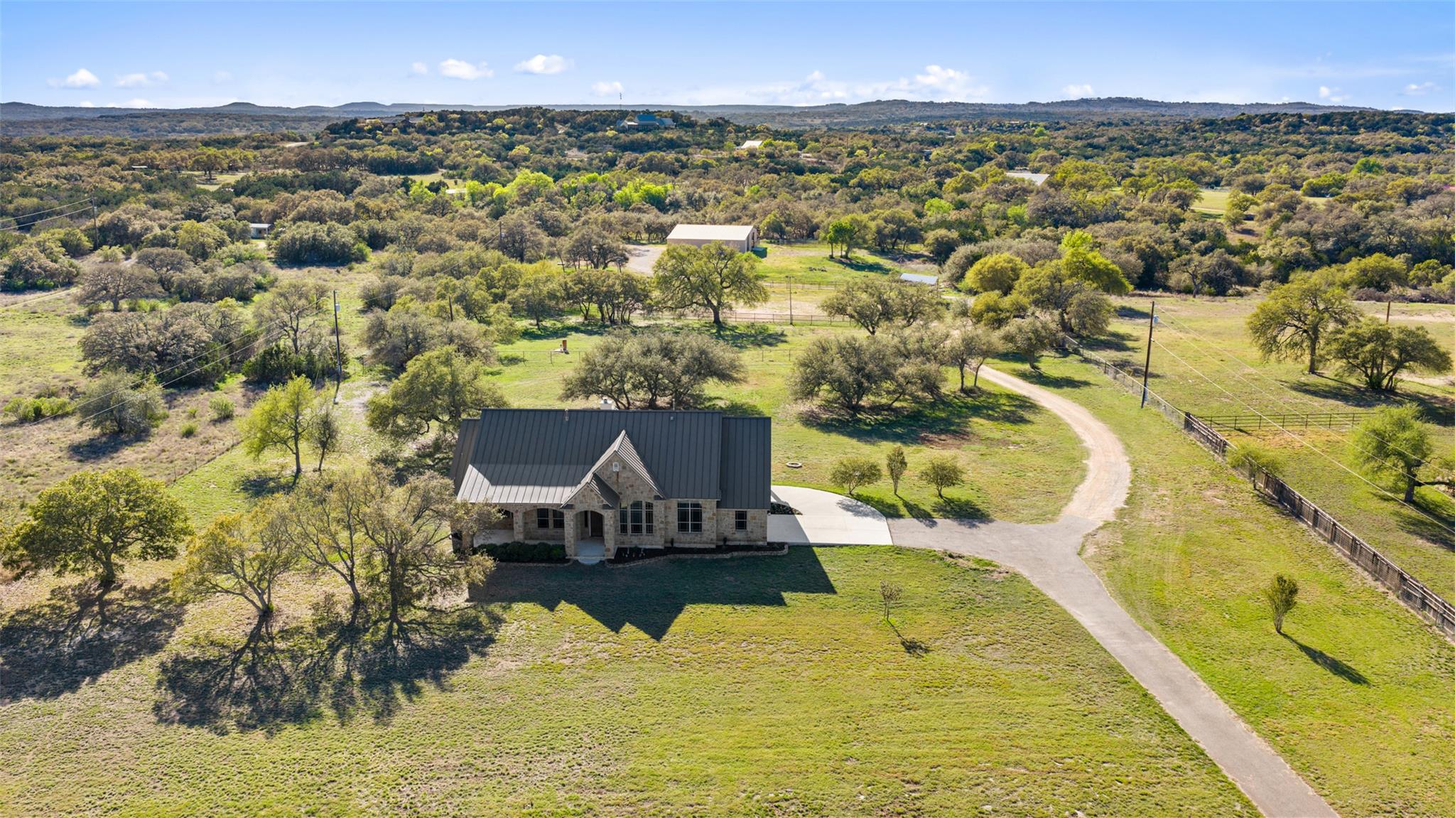 118 Landons Way, Blanco, TX 78606