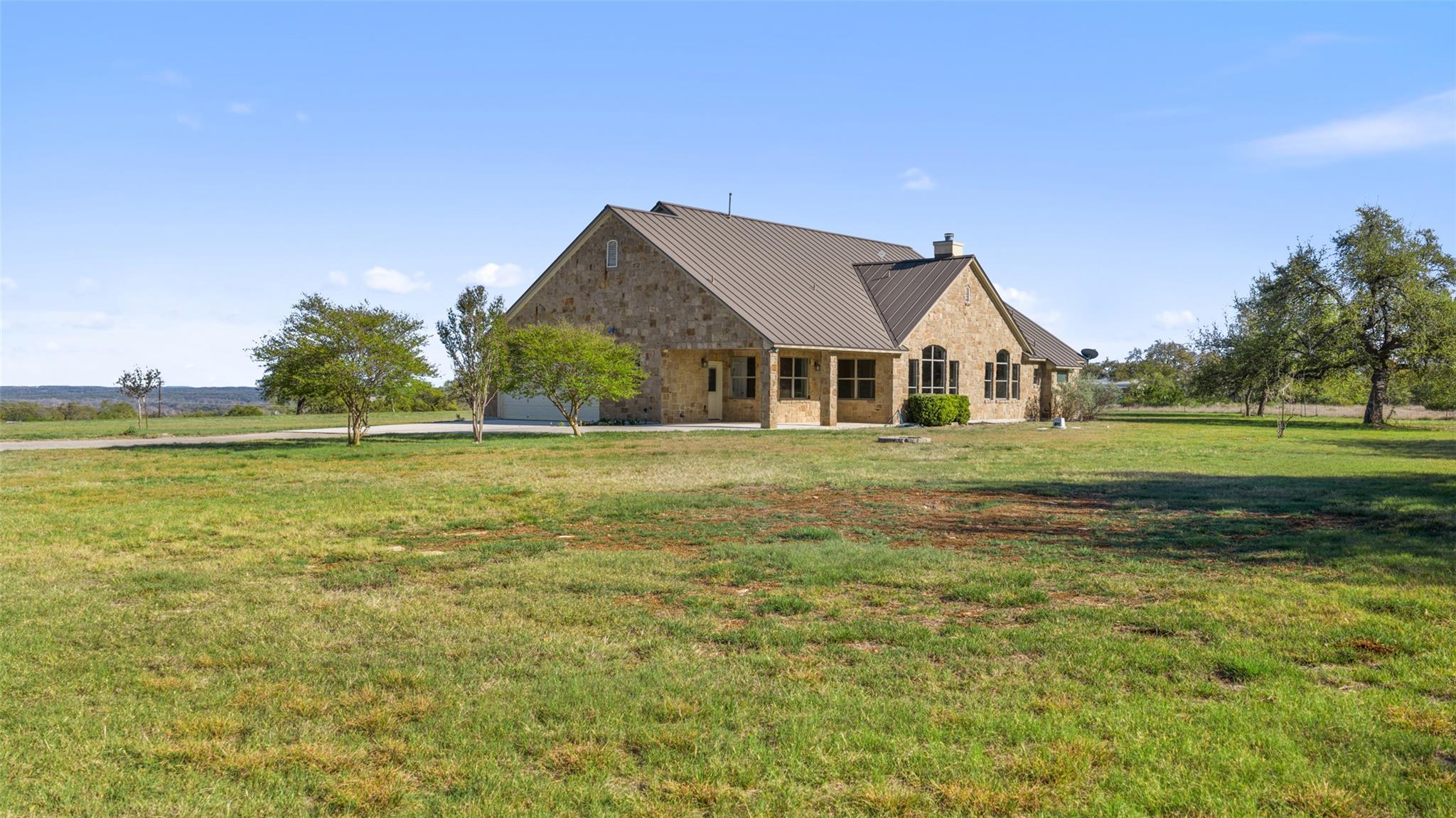 118 Landons Way, Blanco, TX 78606